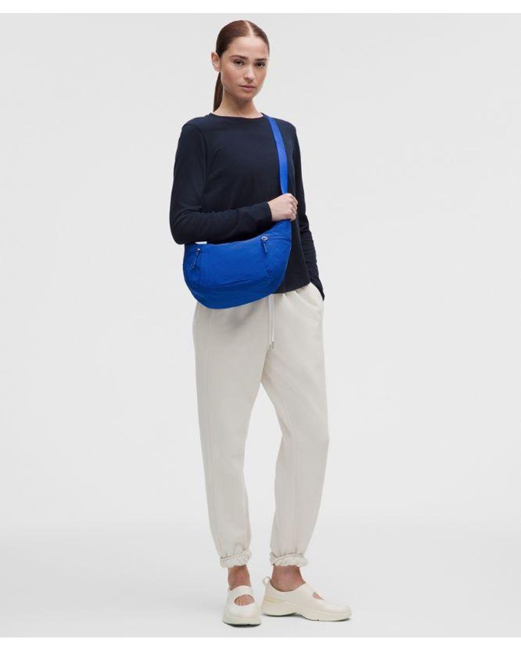 lululemon athletica Blue – Slouchy Sling Bag 6L –