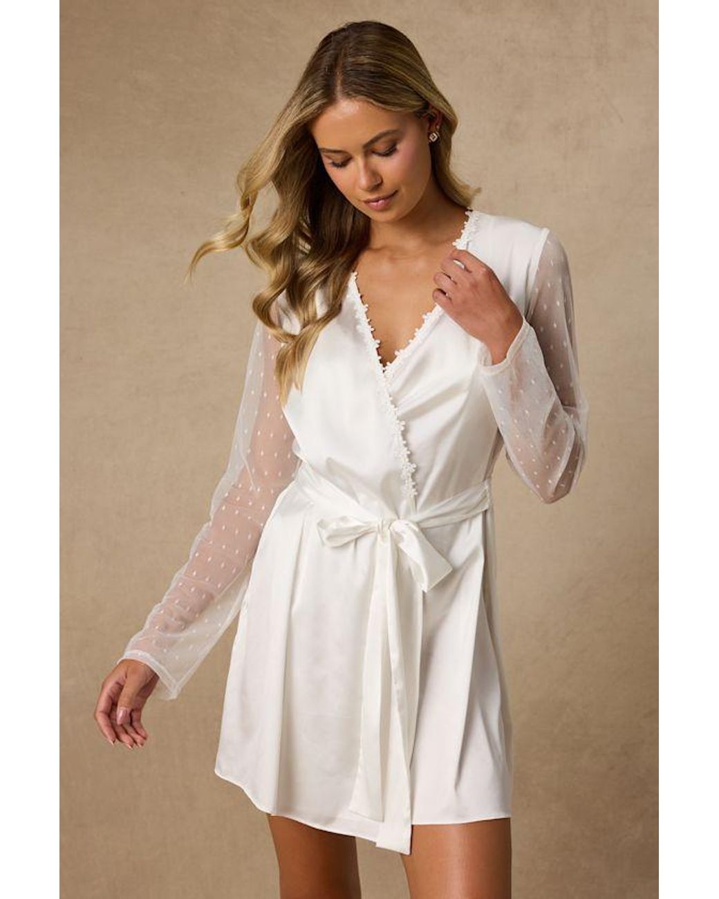Lulus Natural Graciela Satin Long Sleeve Robe