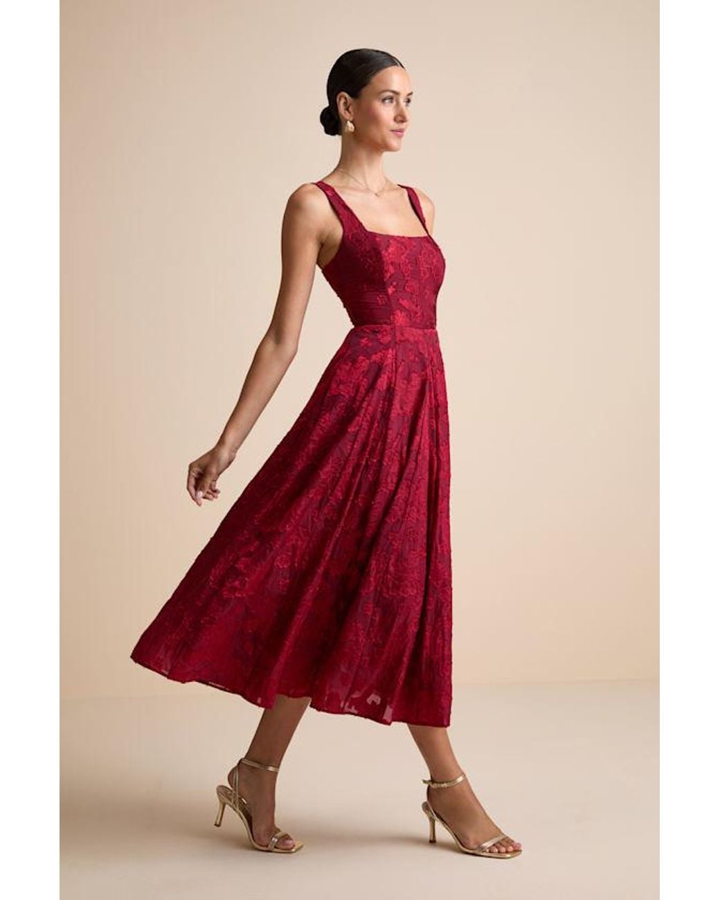 Lulus Red Loira Burnout Jacquard Lace-Up Midi Dress