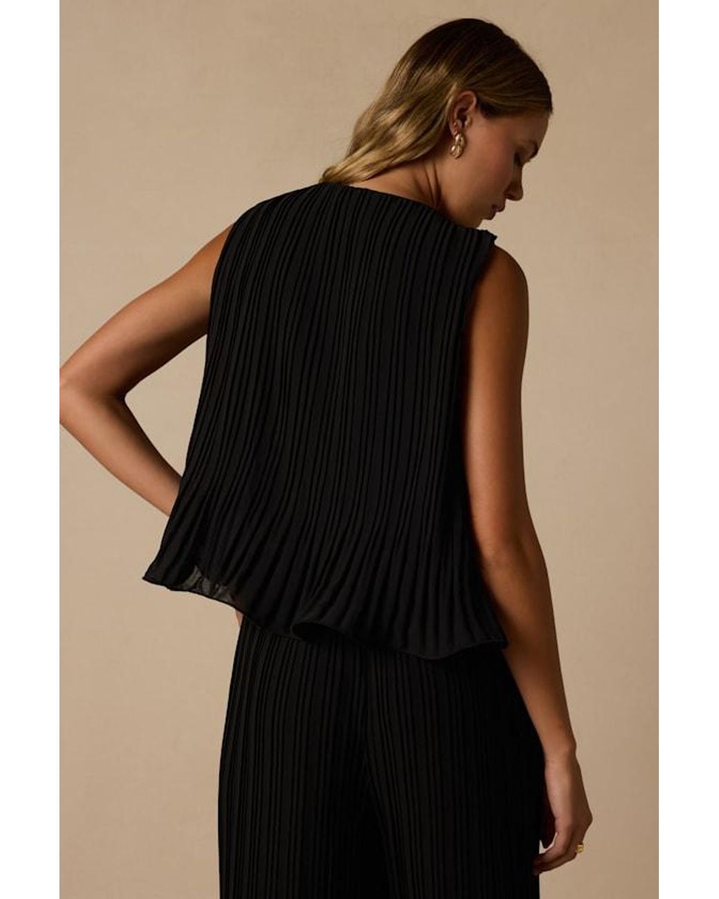 Lulus Black Adela Plisse Sleeveless Top