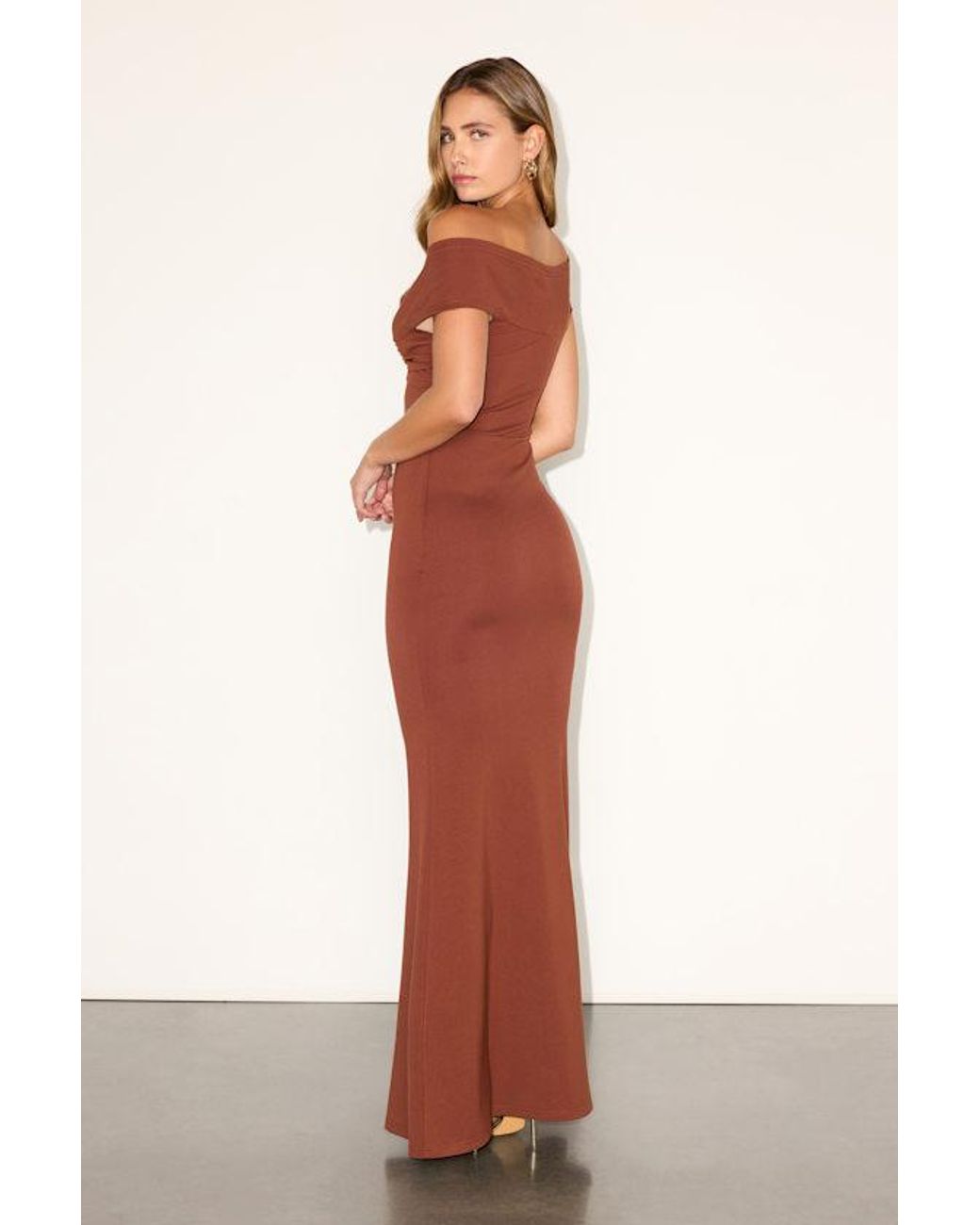 Lulus Red Katerina Twist-Front Off-The-Shoulder Maxi Dress