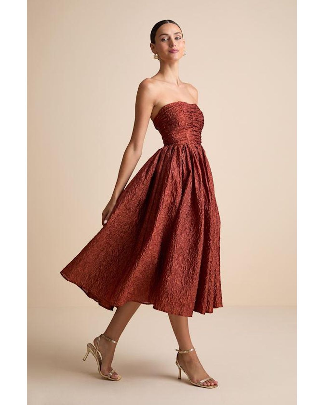 strapless open back dress Naples Drop Waist Midi Dress in Red main image 1