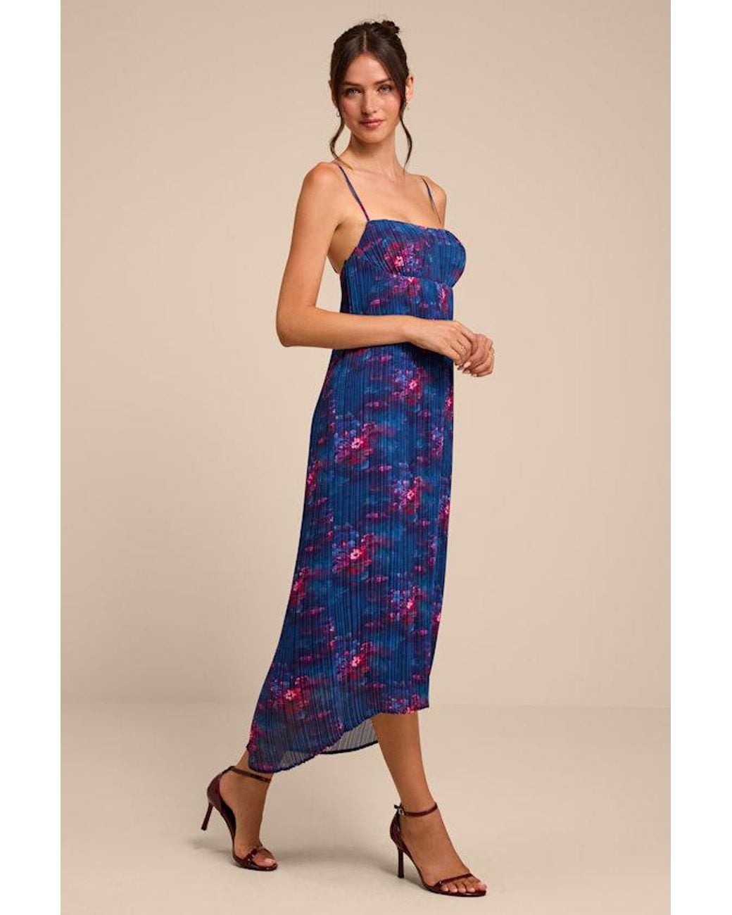 Lulus Blue Avi Floral Print Pleated Sleeveless Midi Dress
