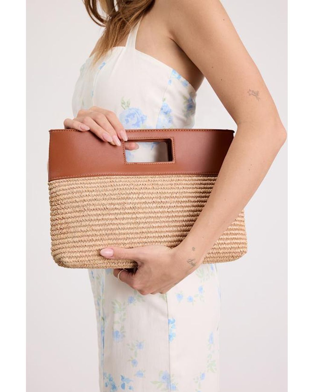 Lulus Natural Mendoza Raffia Crossbody Clutch