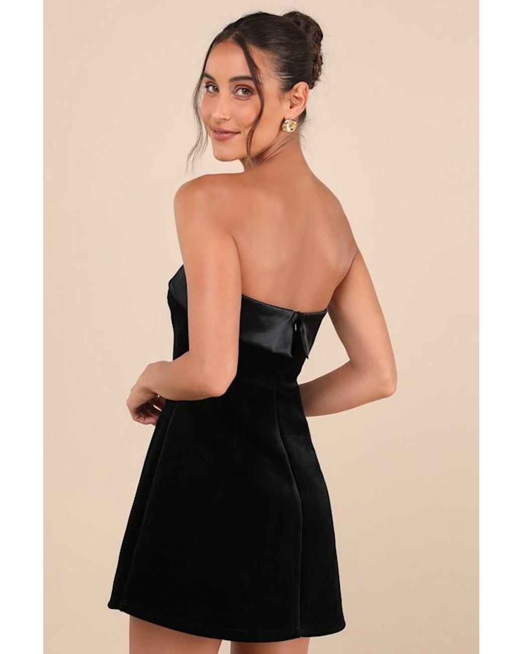 Lulus Black Captivating Admiration Velvet Strapless Mini Dress