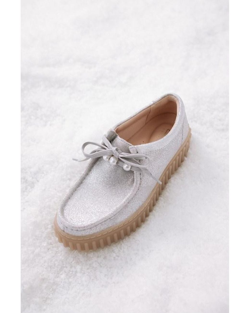 Clarks Natural Torhill Bee Suede Leather Flatform Lace-Up Loafers