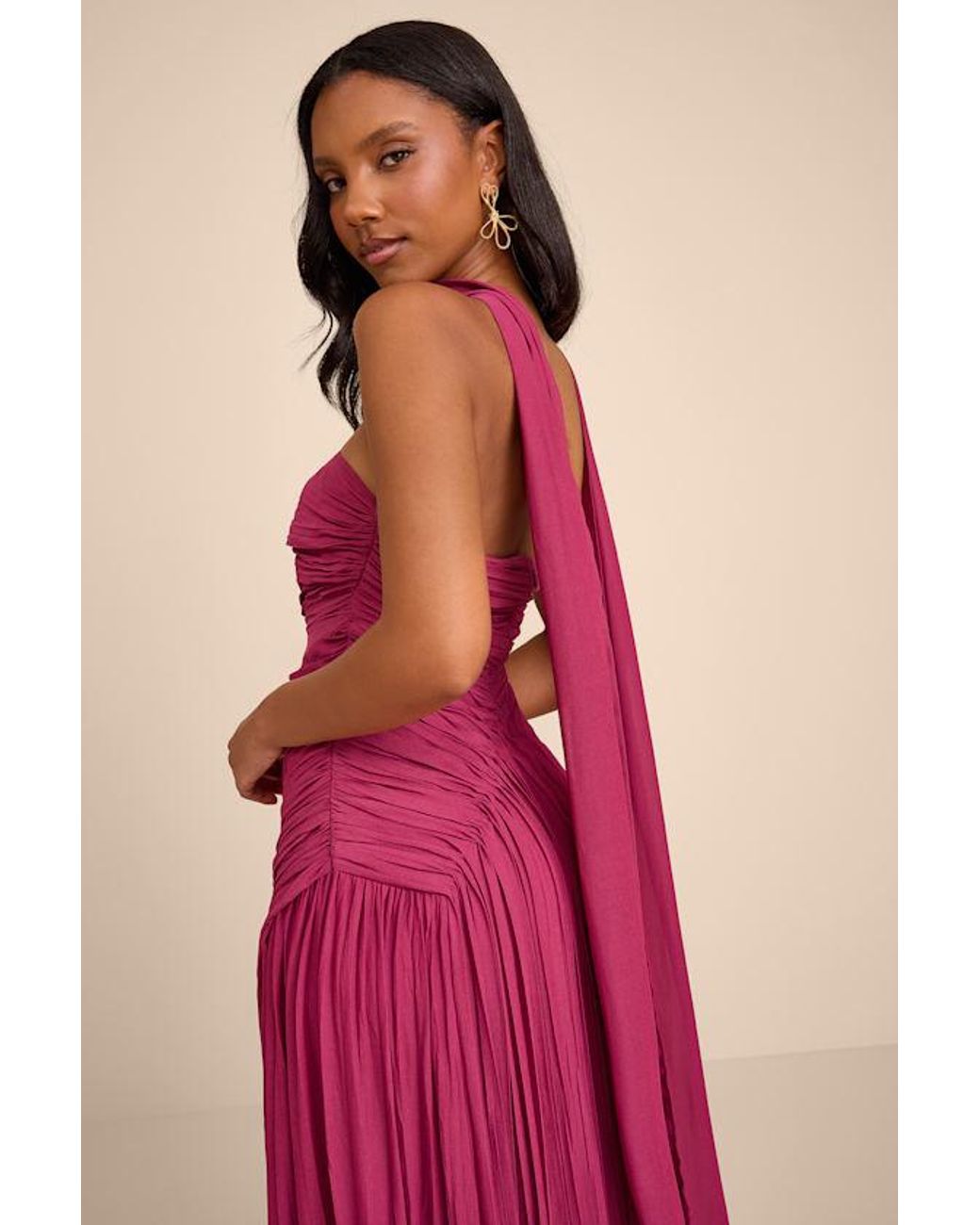 Lulus Red Nellie Pleated Maxi Dress And Scarf Set