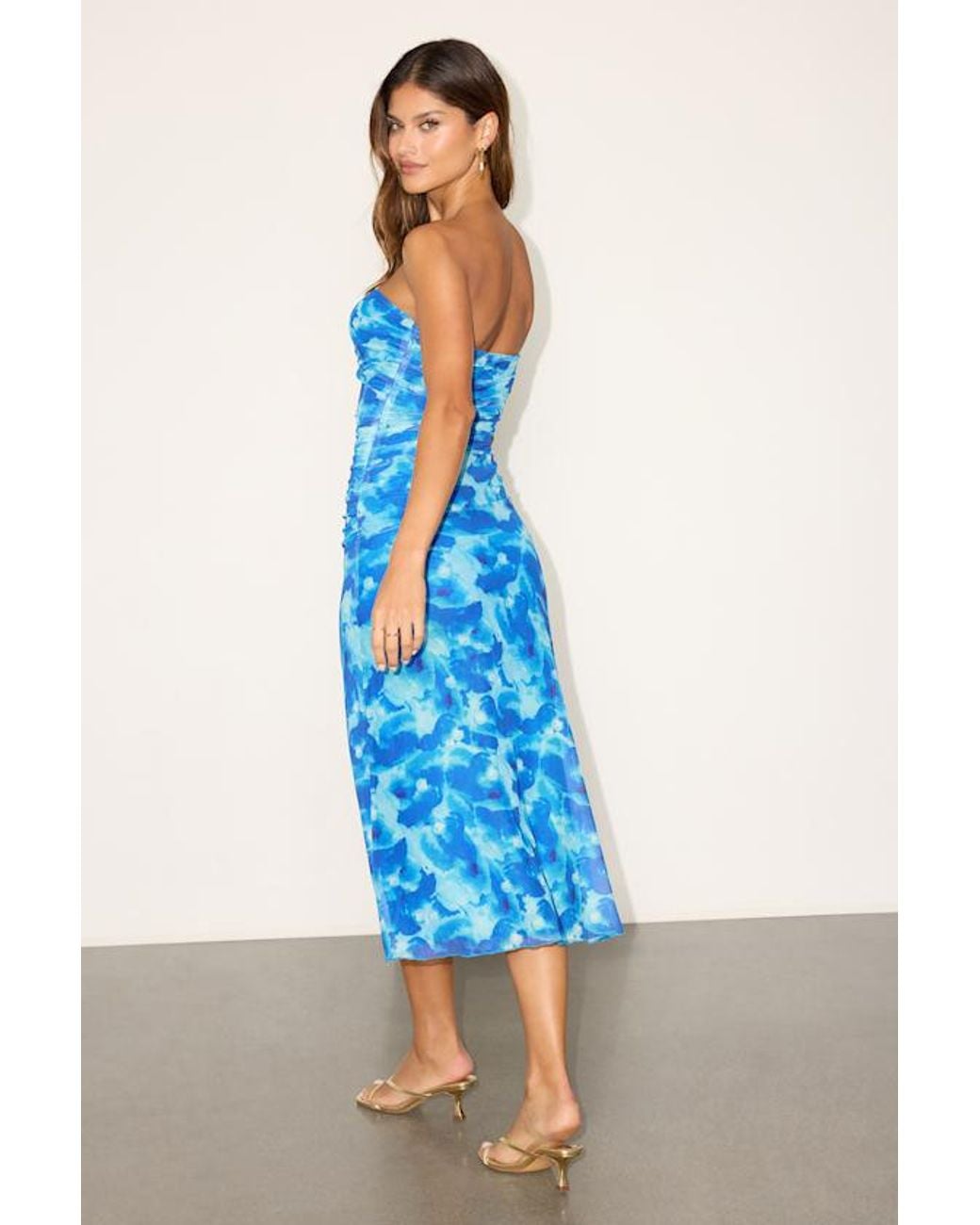 Lulus Blue Chania Abstract Strapless Midi Dess