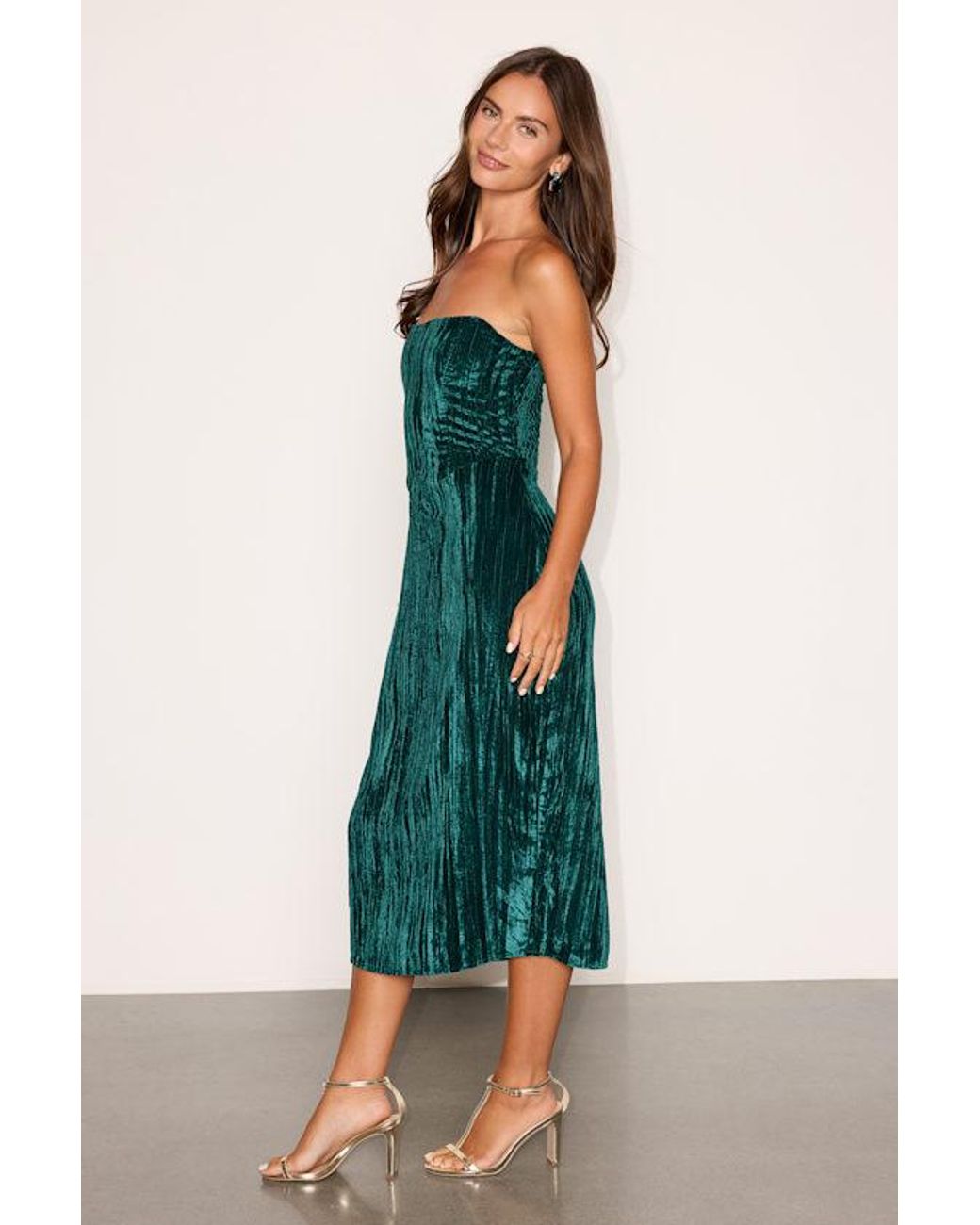 Lulus Green Elenita Velvet Strapless Midi Dress
