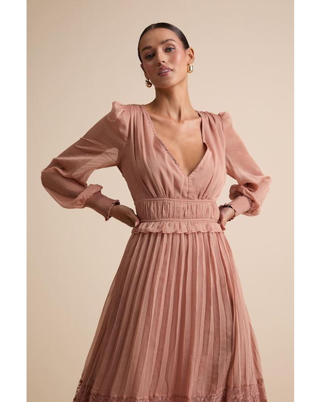 Lulus Pink Cambree Pleated Blouson Sleeve Lace Midi Dress