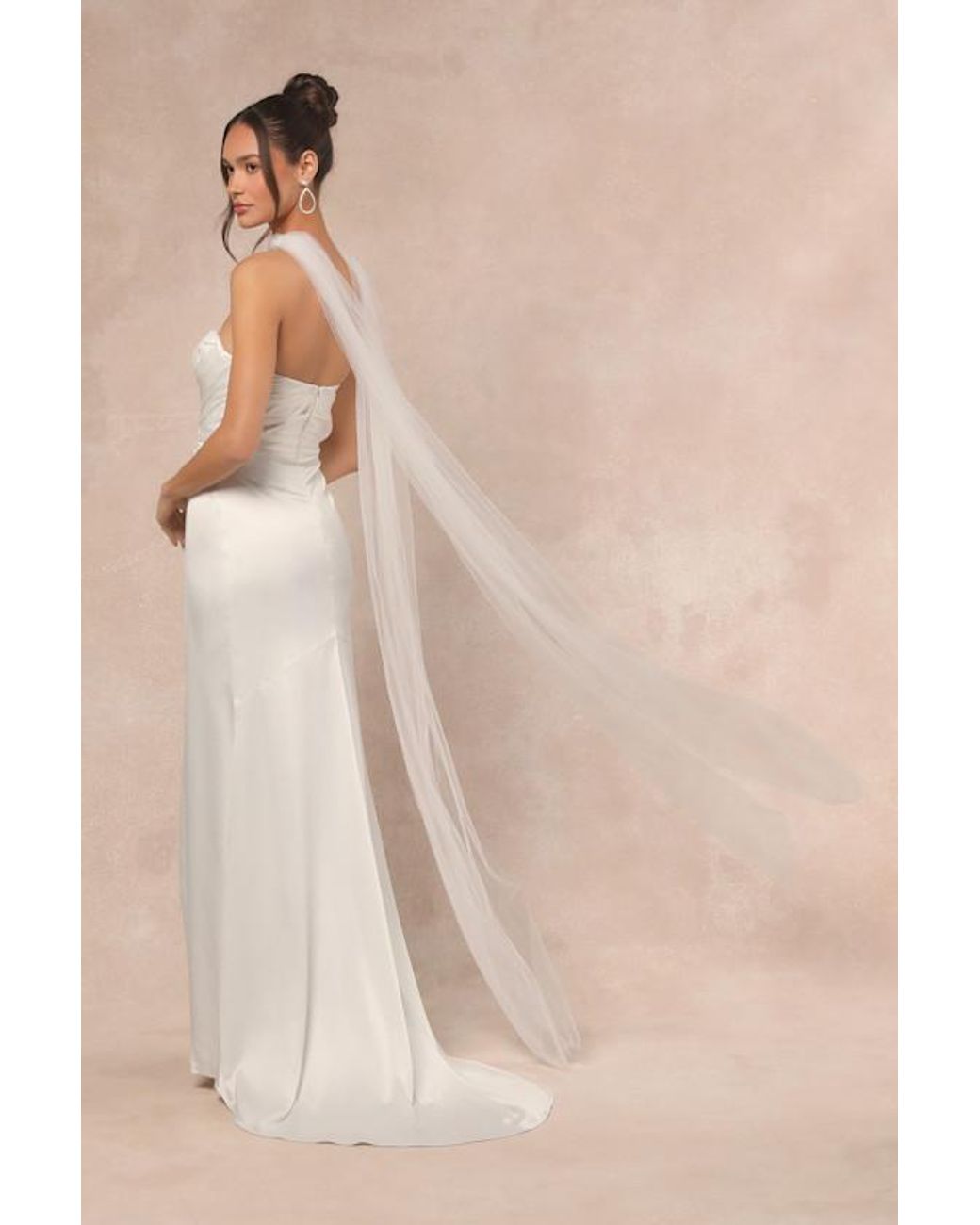 Lulus Natural Cascading Romance Tulle Veil Scarf