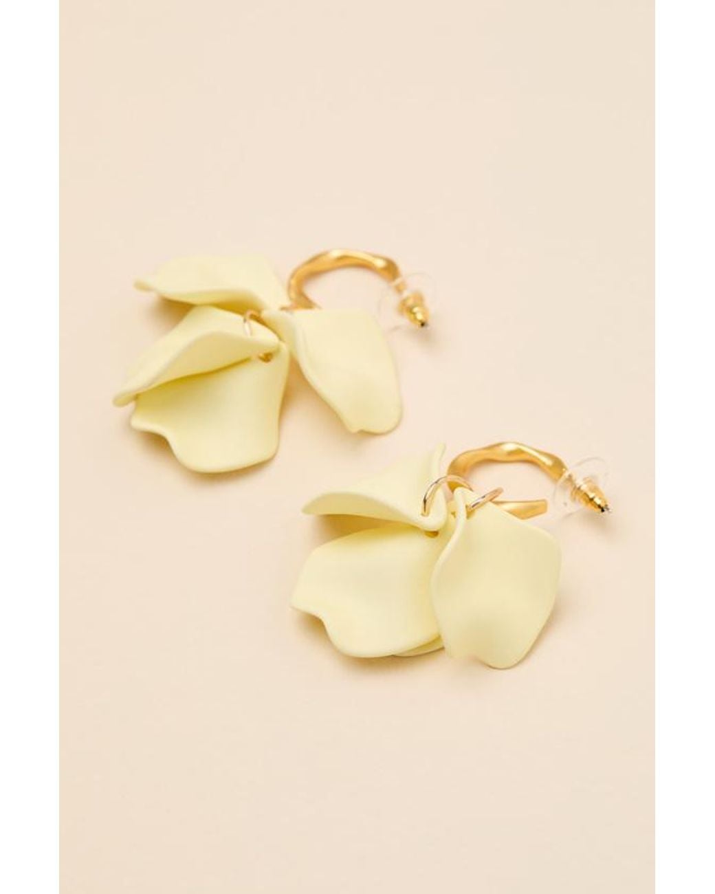 Lulus Natural Hypatia Cream Petal Statement Earrings