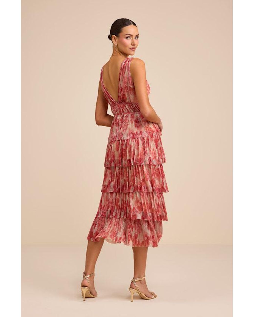 Lulus Valentia Plisse Sleeveless Tiered Midi Dress