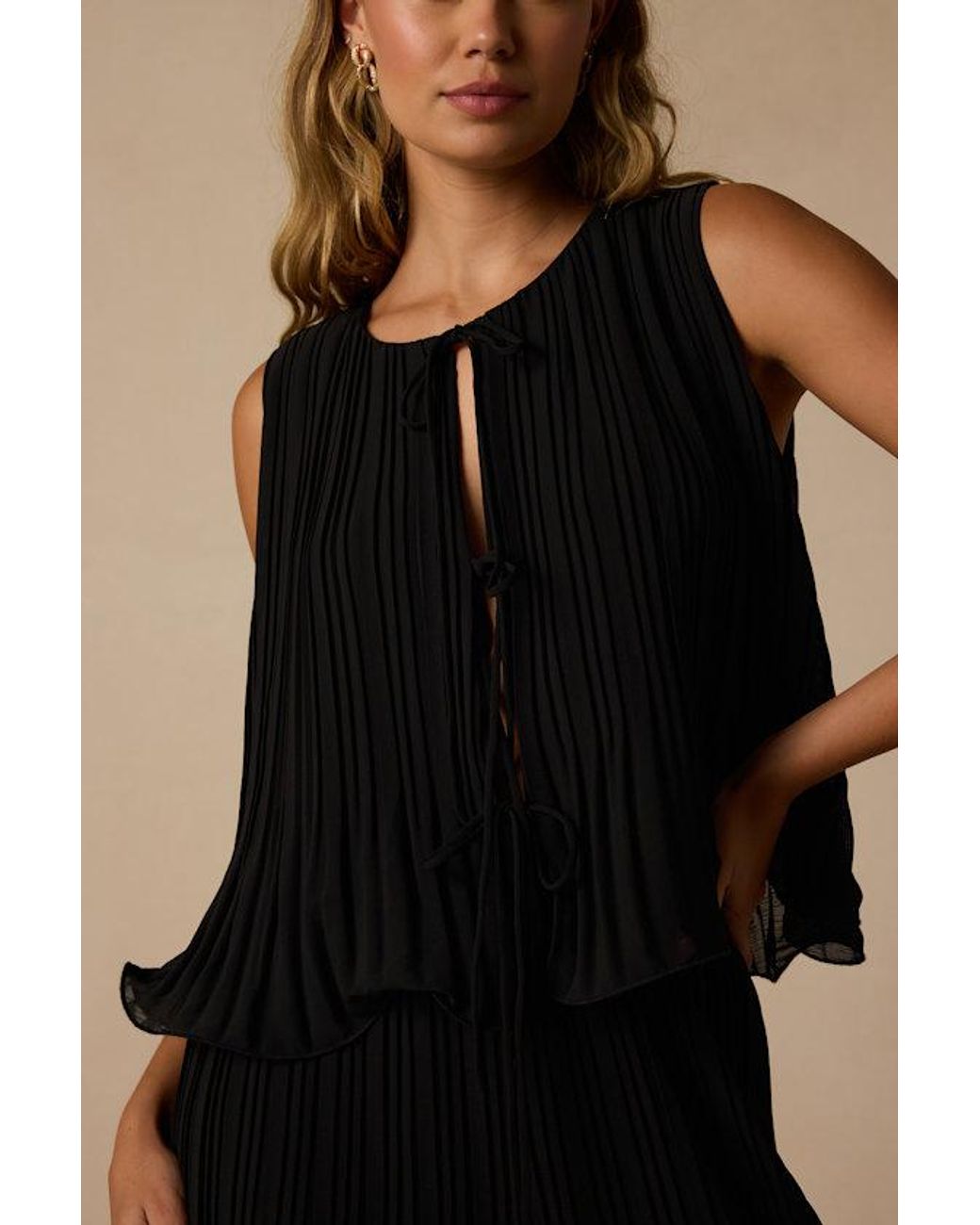 Lulus Black Adela Plisse Sleeveless Top