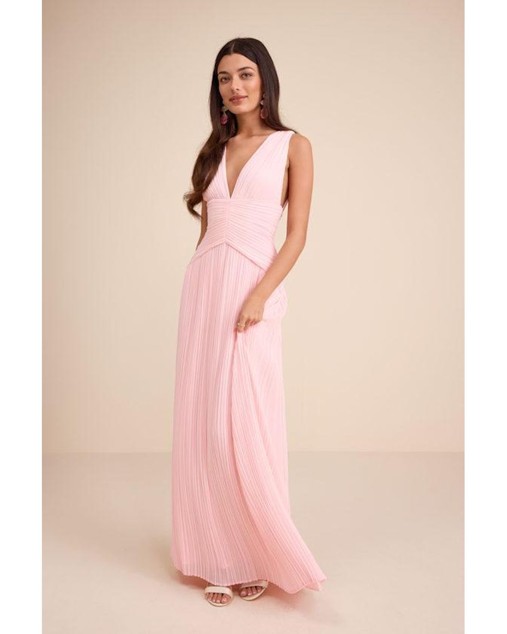 lulus pink dress Bryson Ruffled Embroidered Sequin Maxi In Ivory/Pink XS Treat yourself to this pleated chiffon dress Lulus | Pink Floral Square