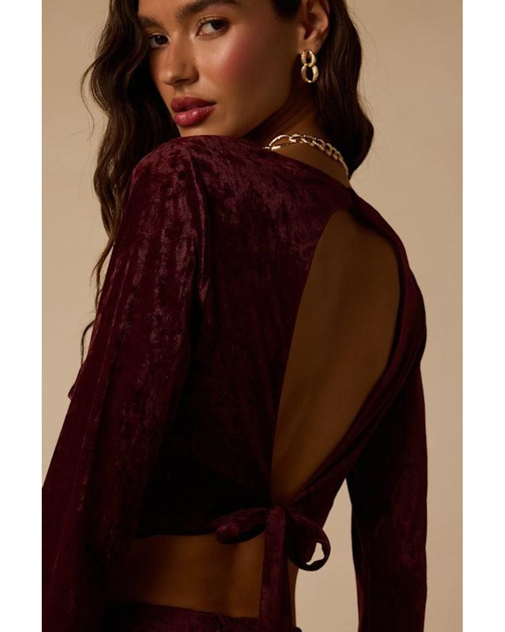Lulus Red Talaria Velvet Cutout Long Sleeve Crop Top