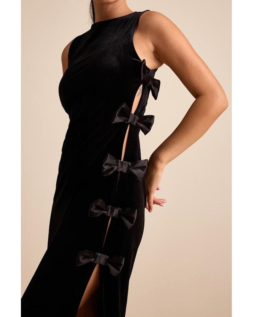 Lulus Black Cordelia Velvet Bow Cutout Column Maxi Dress