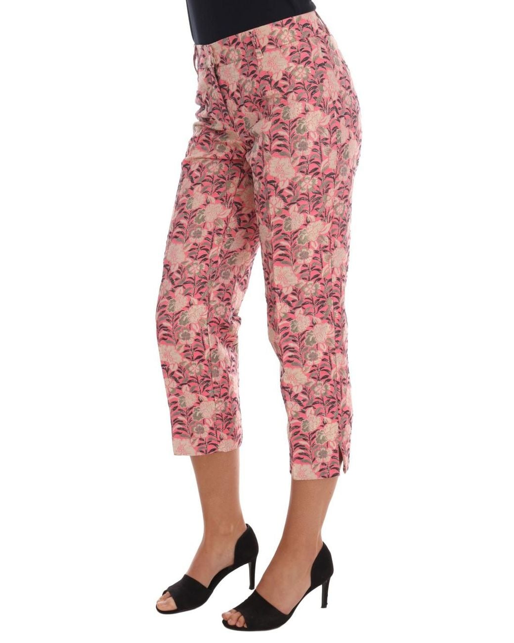 Dolce & Gabbana Red Dolce & Gabbana Floral Brocade Capri Pants