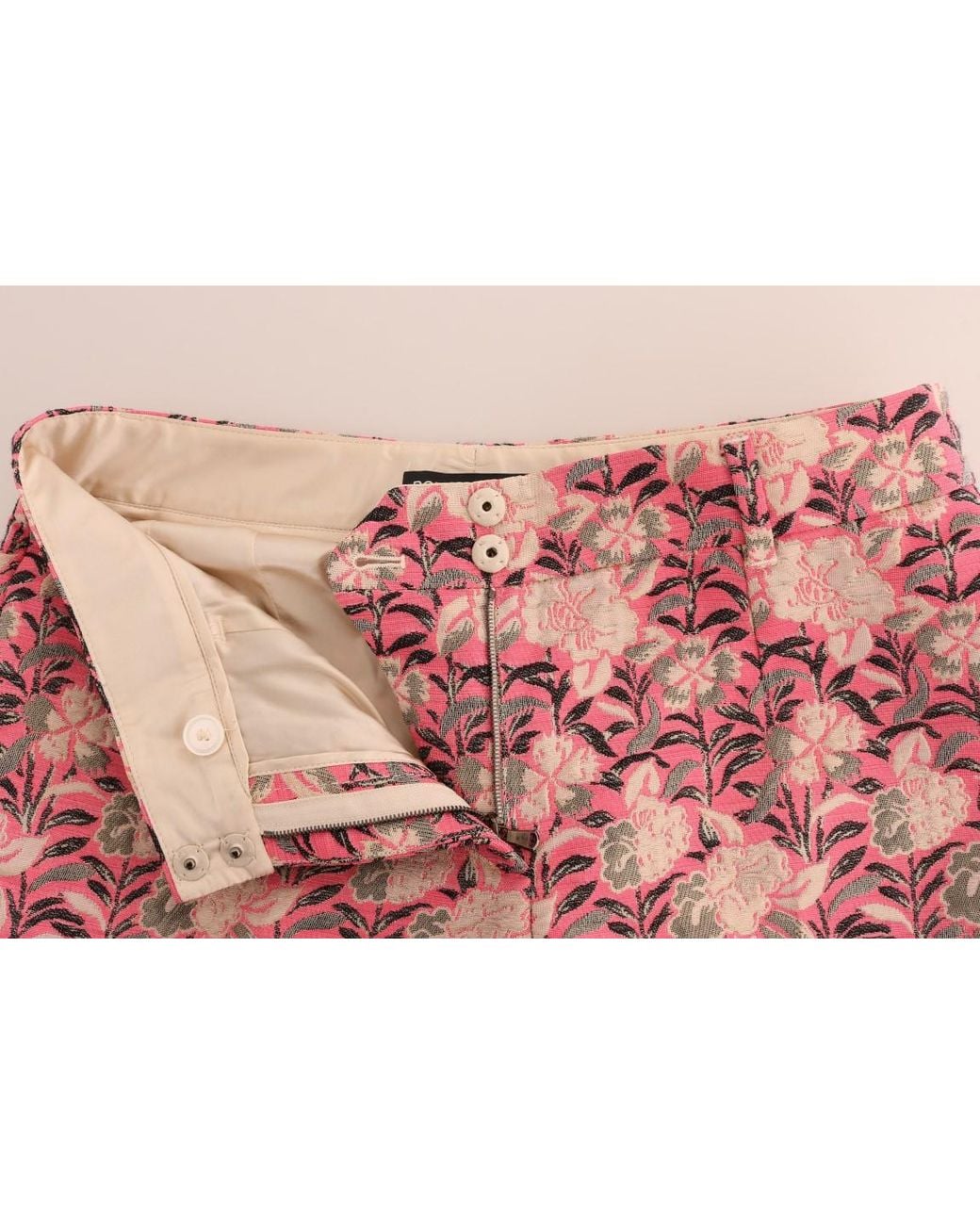 Dolce & Gabbana Red Dolce & Gabbana Floral Brocade Capri Pants