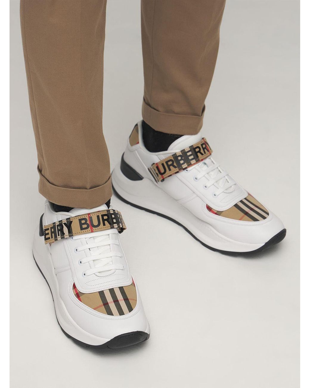 Herren Schuhe Sneaker Niedrig Geschnittene Sneaker Burberry Leder Sneakers mit Logo in Weiß für Herren 