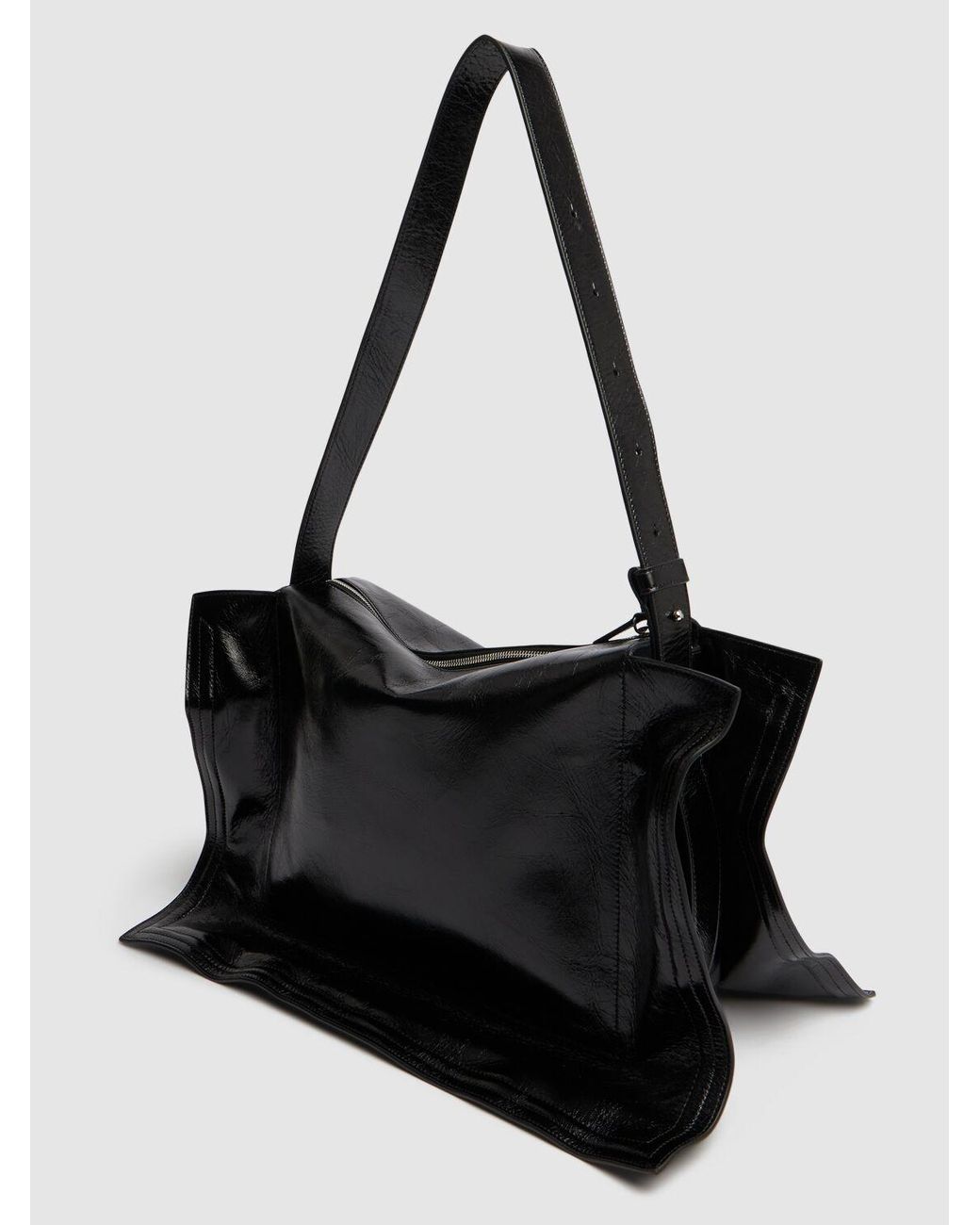 【NOTKNOWING】韓国人気★ SADDLE BELTED MICRO BAG As Seen On: Krystal | Fall 2022 - CHARLES & KEITH SG