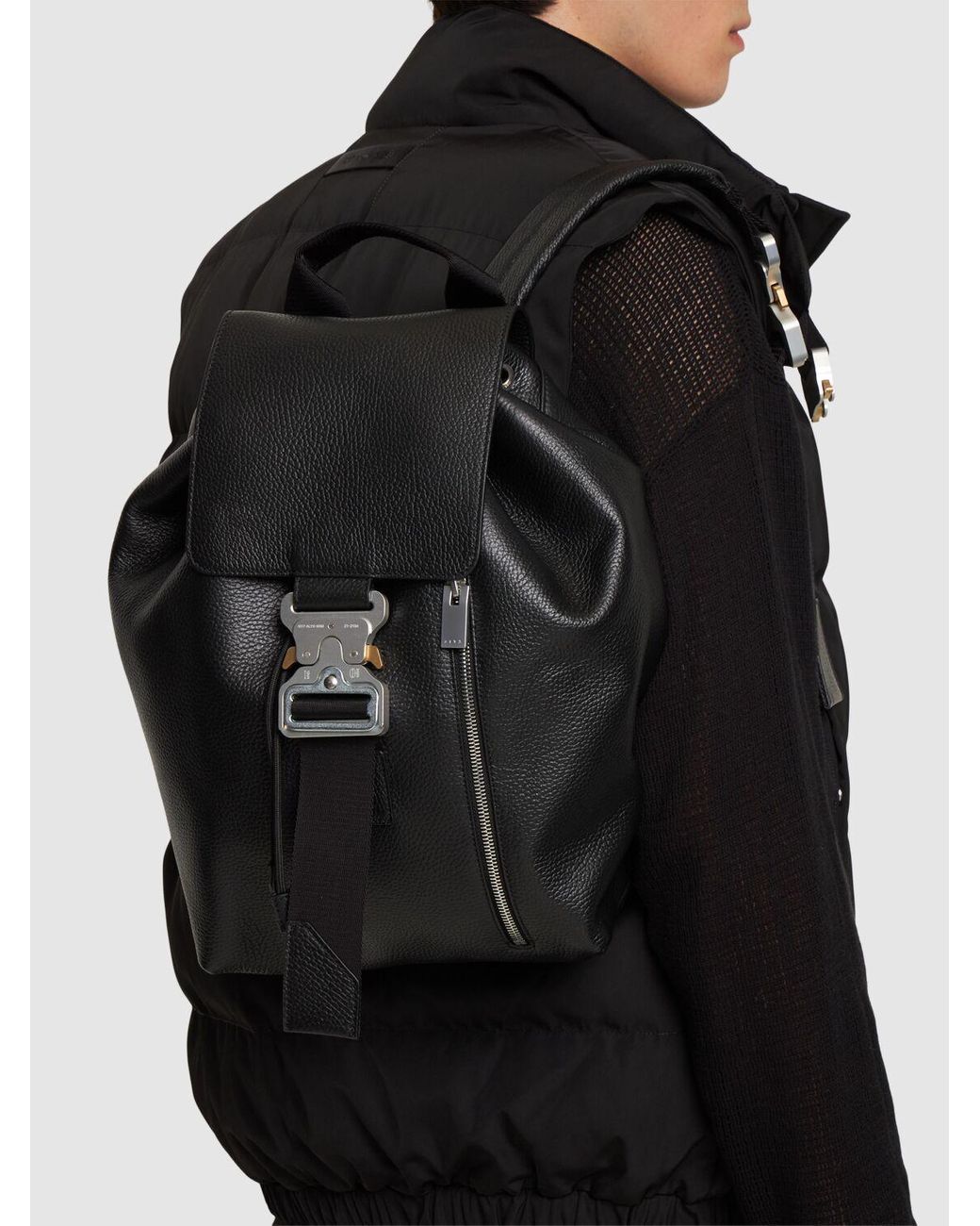 1017 ALYX 9SM Metal Buckle Leather Backpack in Black for Men 1017 ALYX 9SM Metal Buckle Leather Backpack in Black for Men