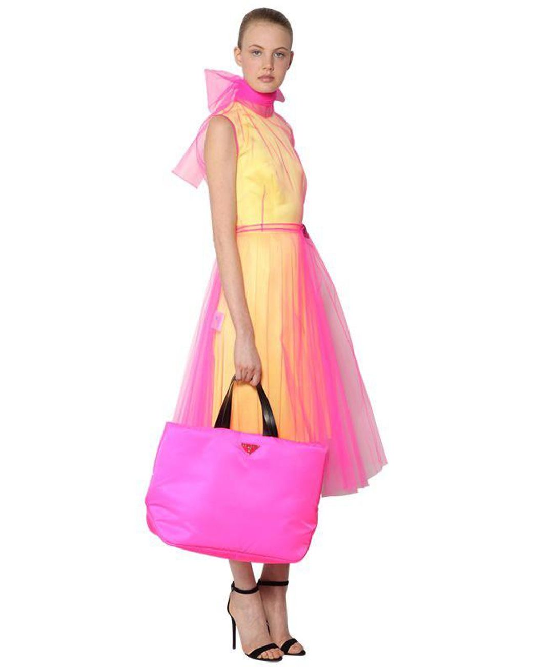 Prada Puffer Nylon Tote Bag in Pink | Lyst