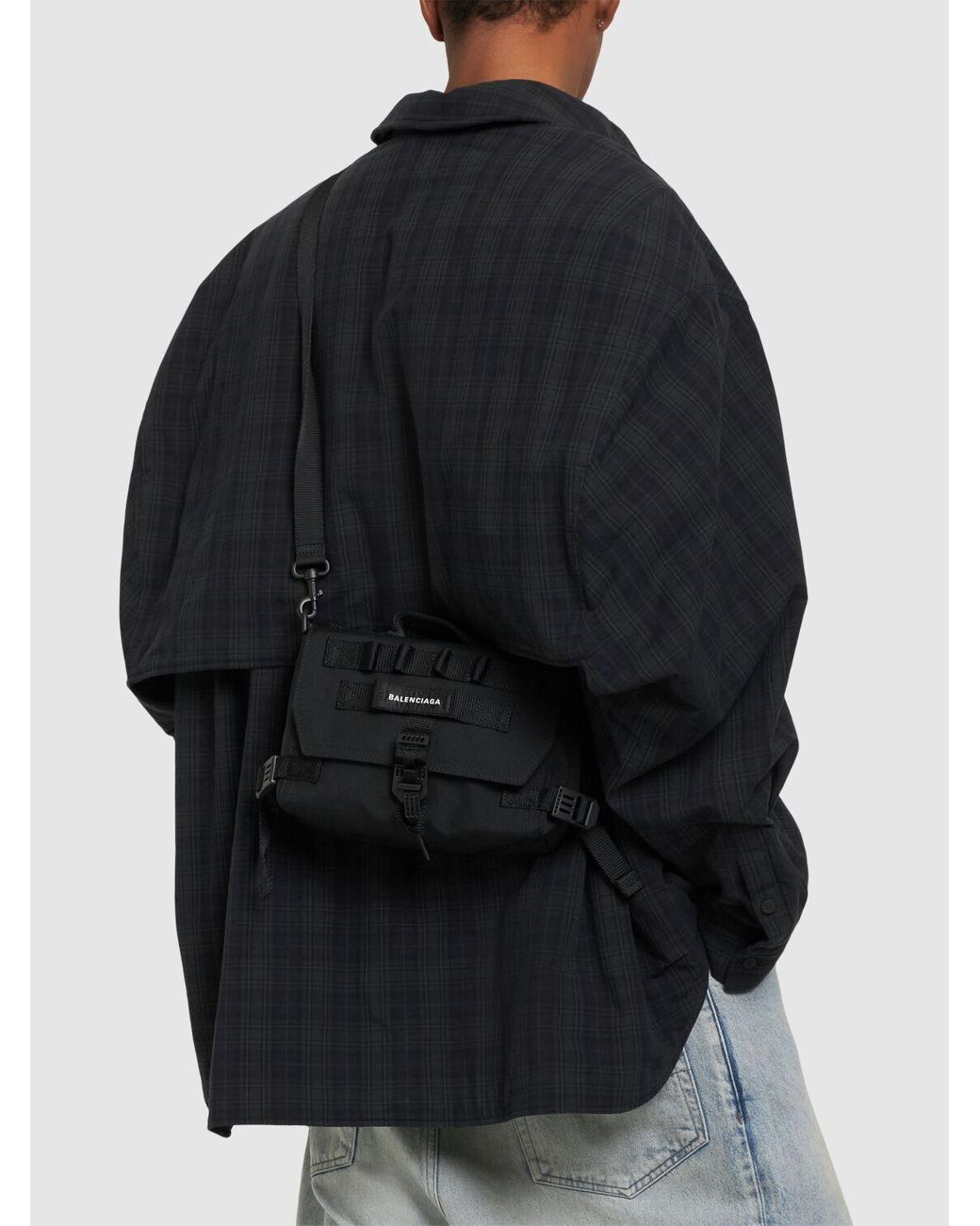 メンズ Balenciaga Army リサイクルナイロンメッセンジャー
