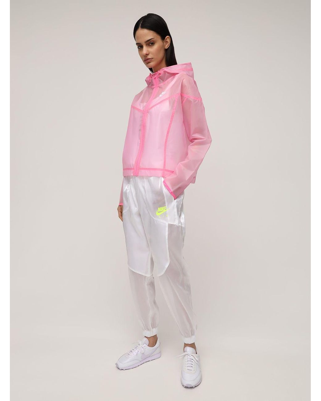 Chaqueta "w Nsw Wr Jkt" Transparente Nike de color Rosa | Lyst