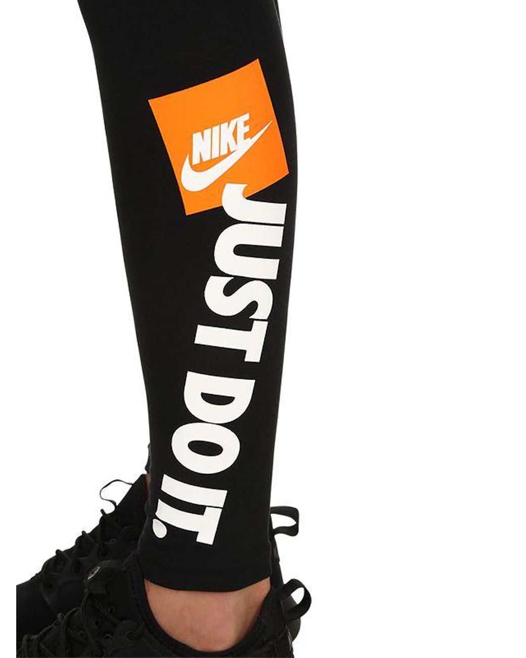 Nike Just Do It Leggings in Black