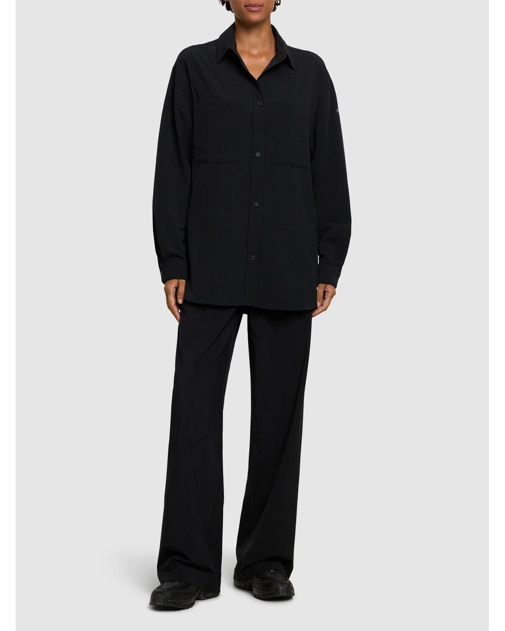 Alo Yoga Dreamscape Button Down Long Sleeve Shirt in Black