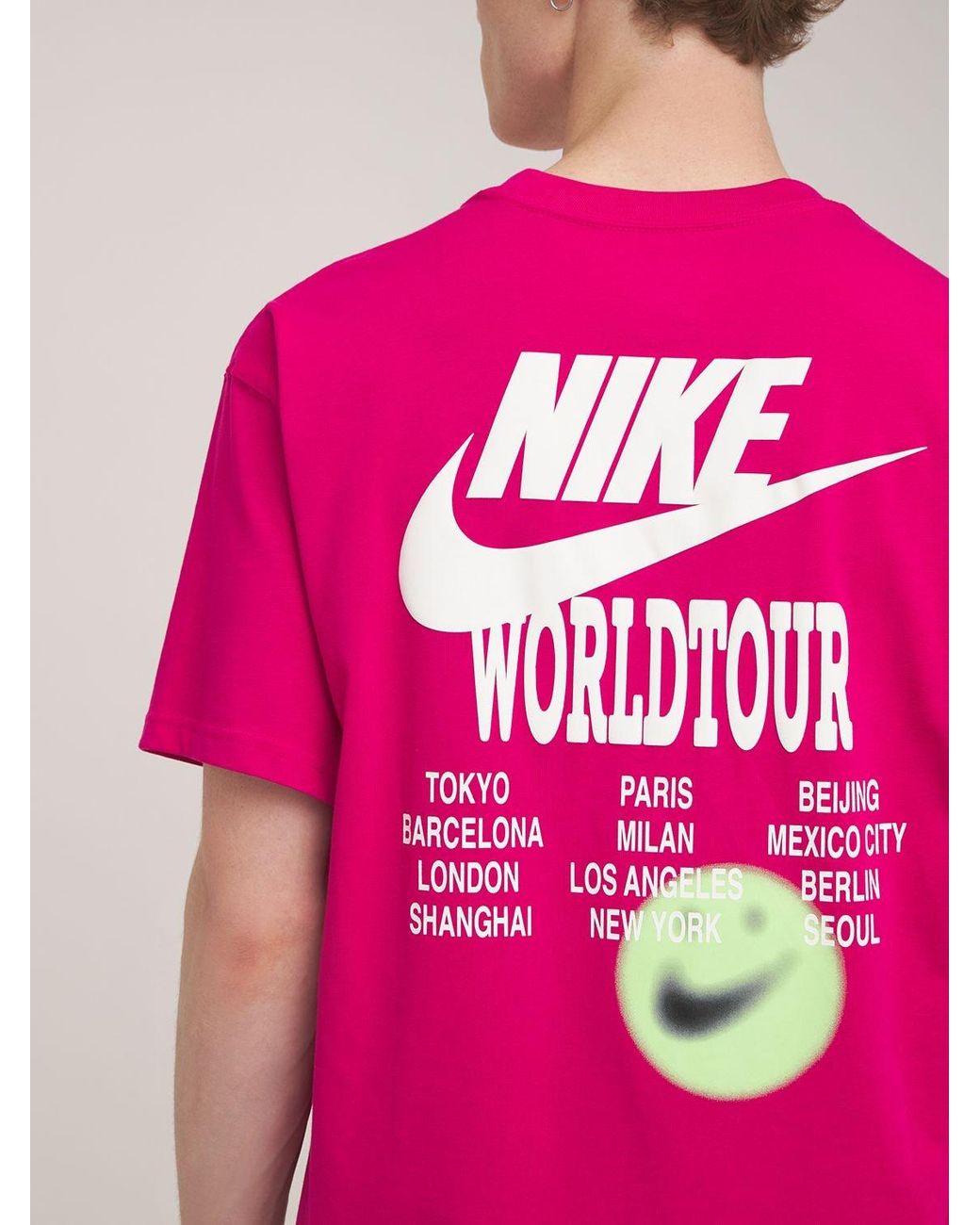 Nike World Tour Printed T-shirt in Pink for Men | Lyst