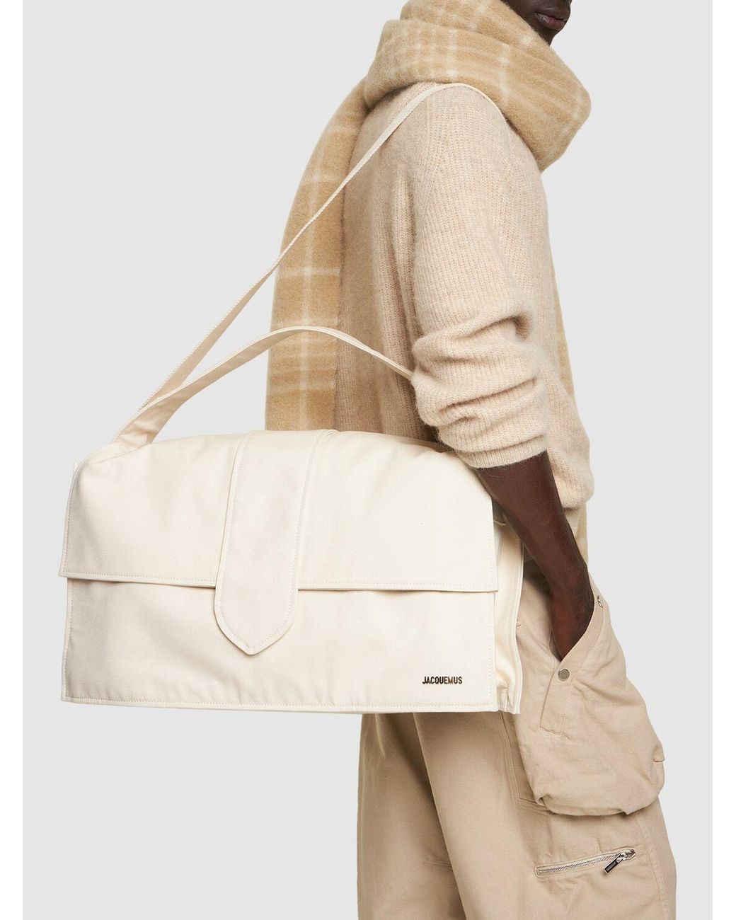 Jacquemus Le Bambino De Voyage Duffle Bag in Natural for Men Jacquemus Le Bambino De Voyage Duffle Bag in Natural for Men