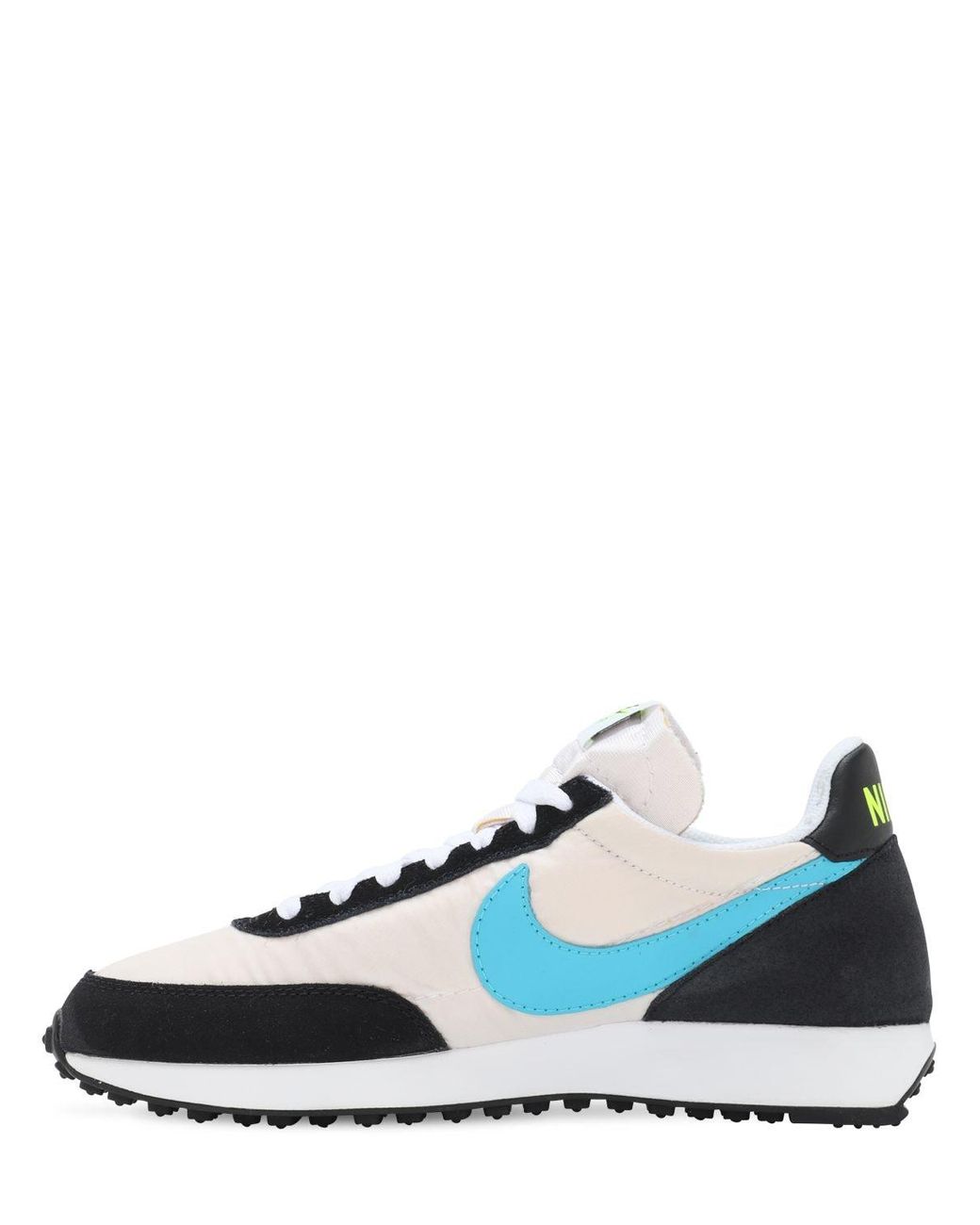 nike daybreak vs tailwind 79