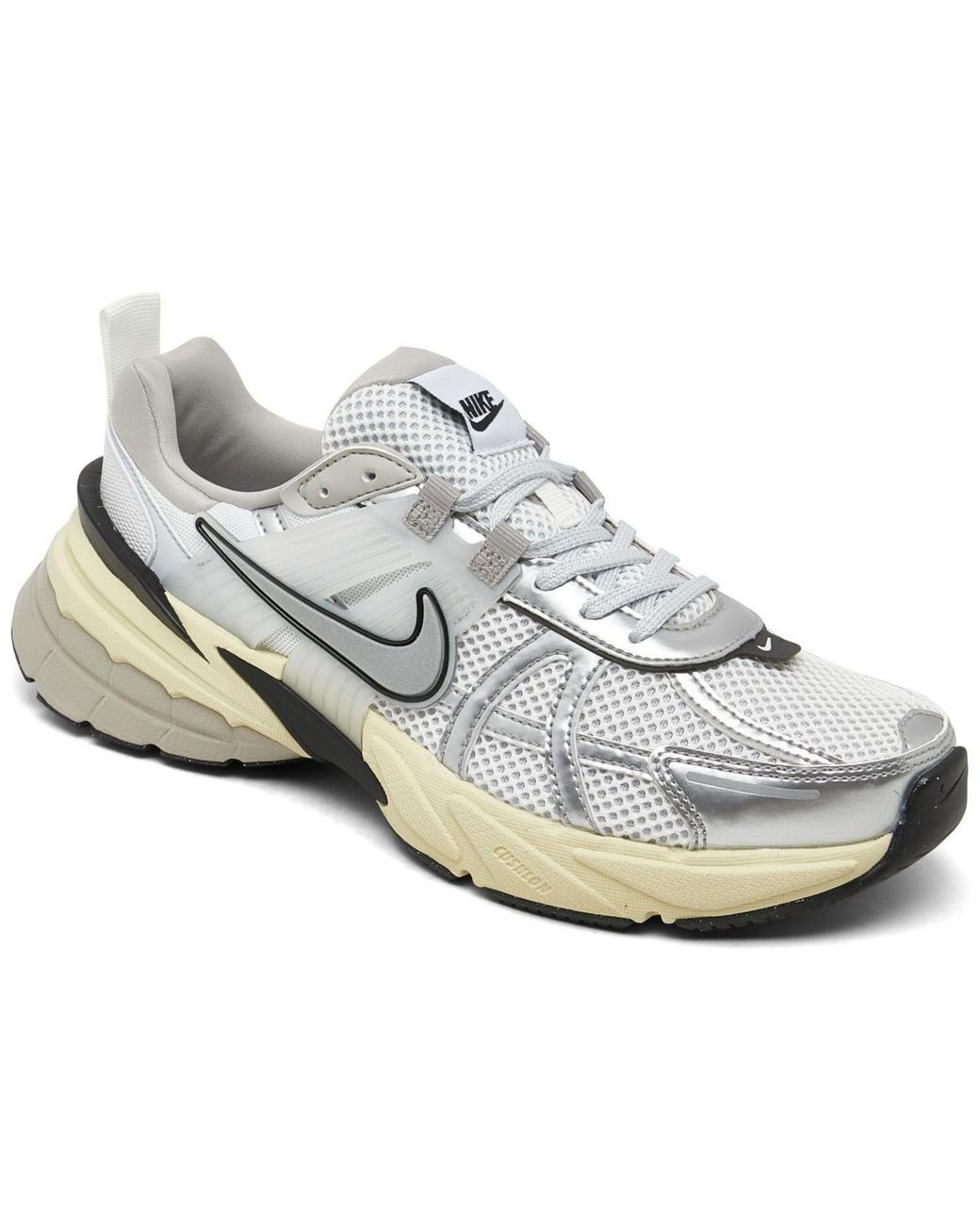 Nike 72 deals finish line