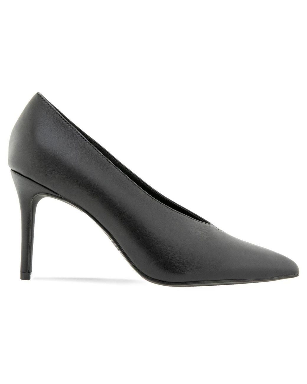 BCBGMAXAZRIA Black Basha High Vamp Leather Pump