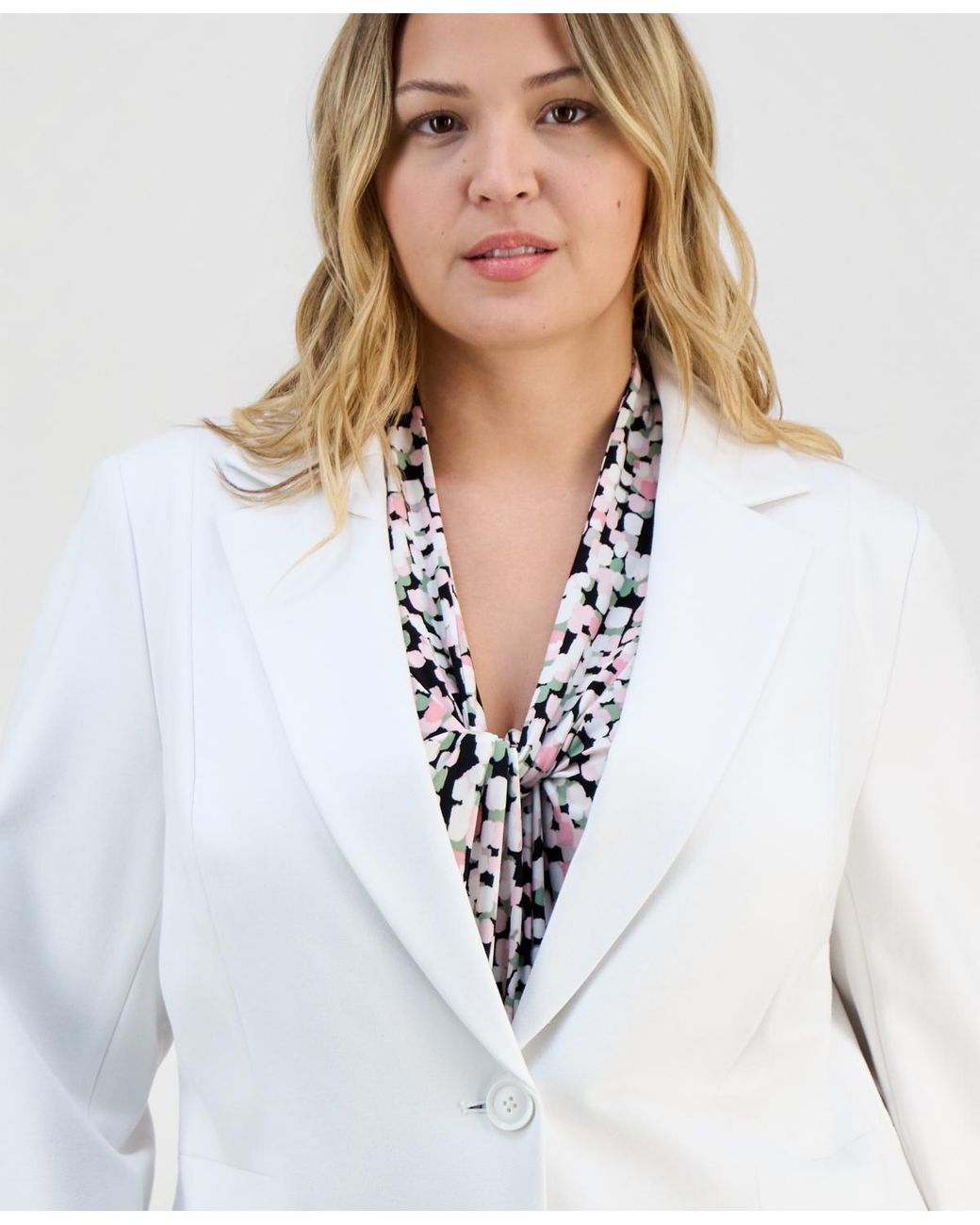 Kasper White Plus Size Notch-collar Seamed One-button Jacket