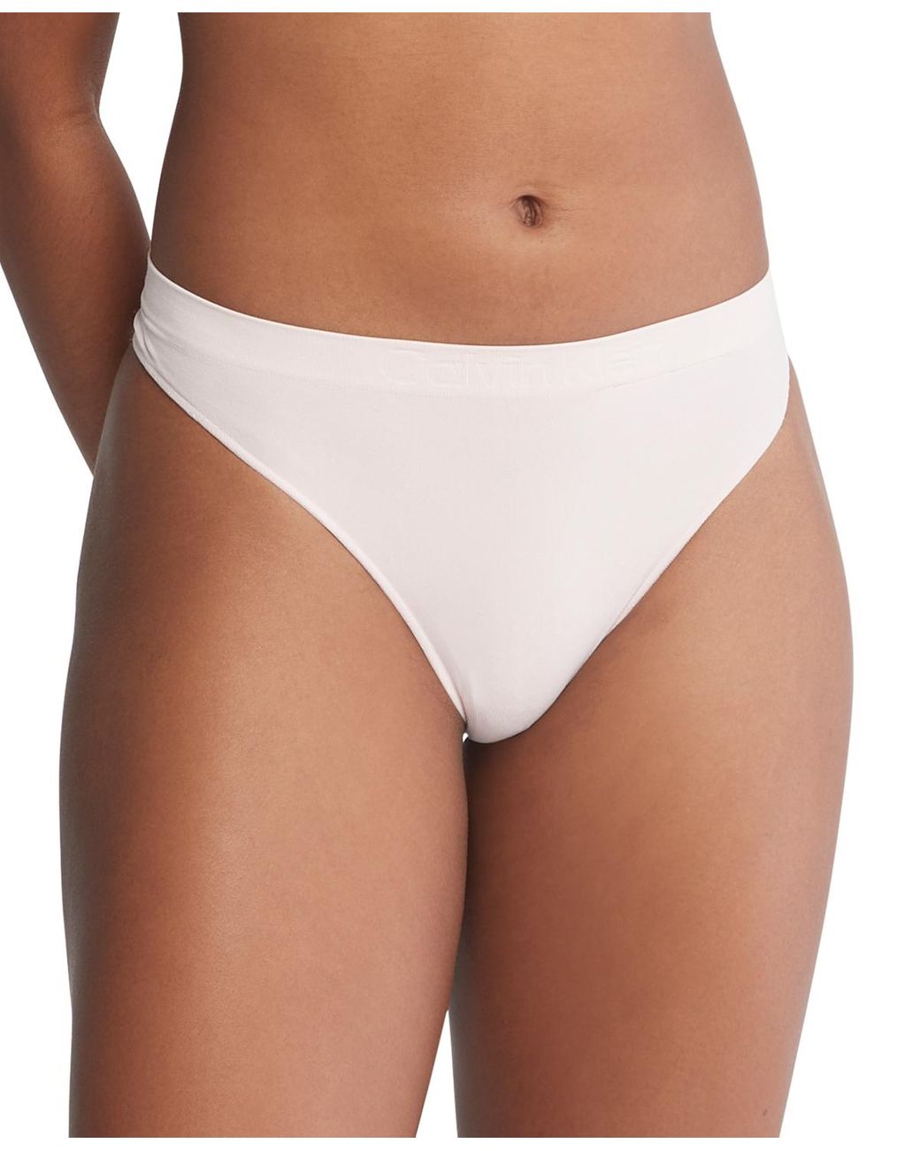 Calvin Klein Bonded Flex Mid-rise Thong Underwear Qd3958 in Brown