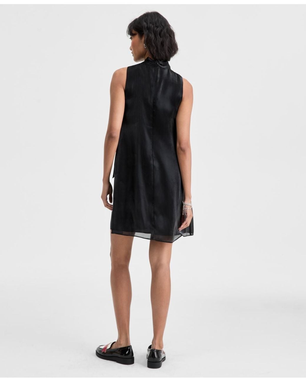 On 34th Black Solid Bow Shift Dress