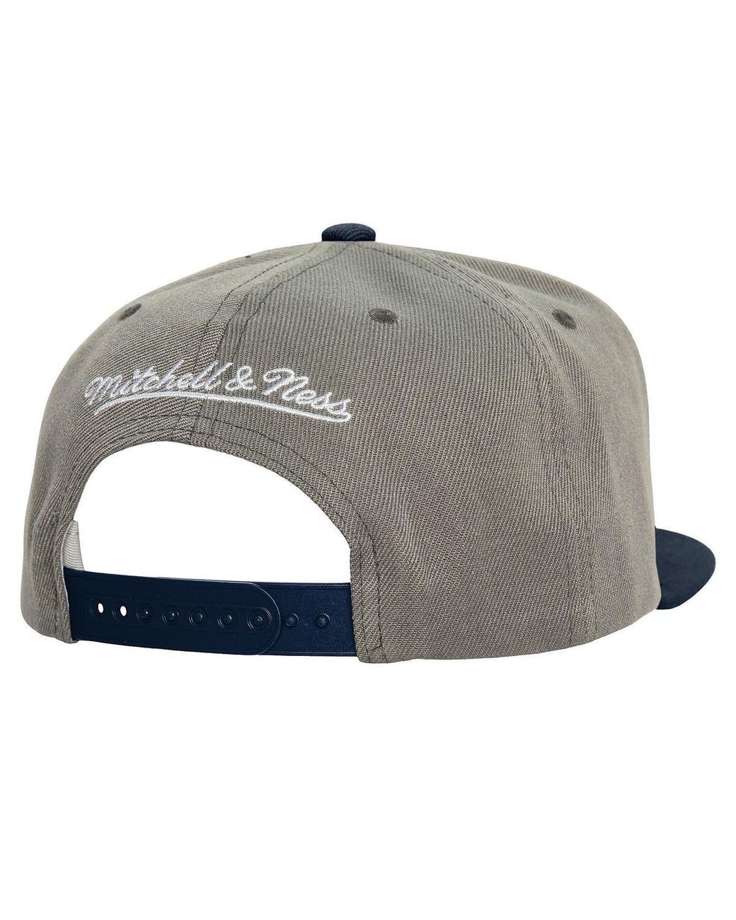 Mitchell & Ness Gray New York Yankees Cooperstown Collection Basic Flip Snapback Hat for men