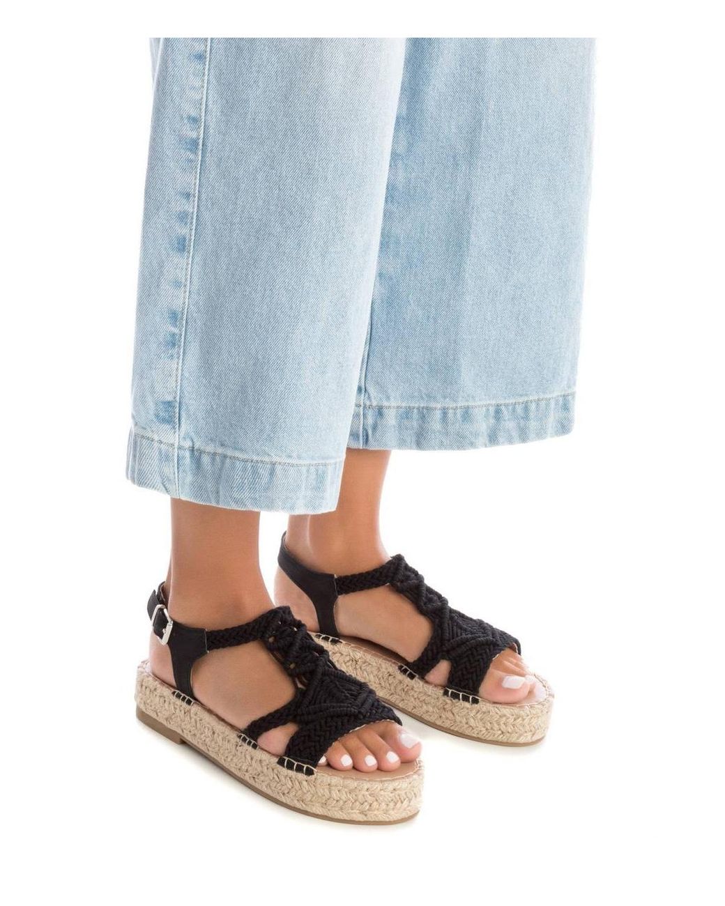 Xti Black Flat Sandals