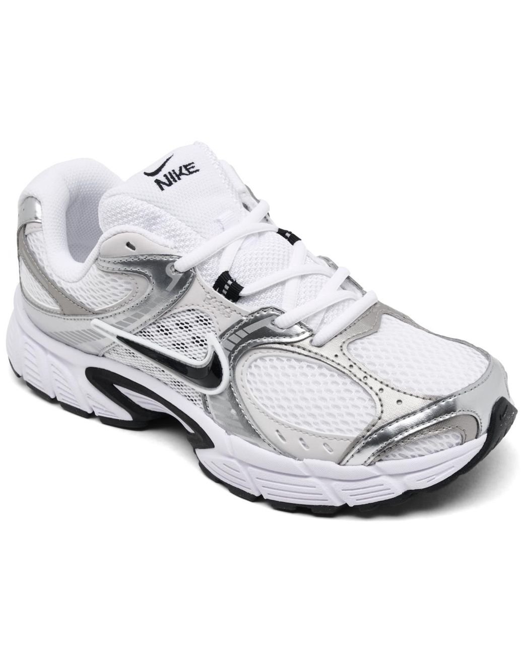 nike training shoes finish line
