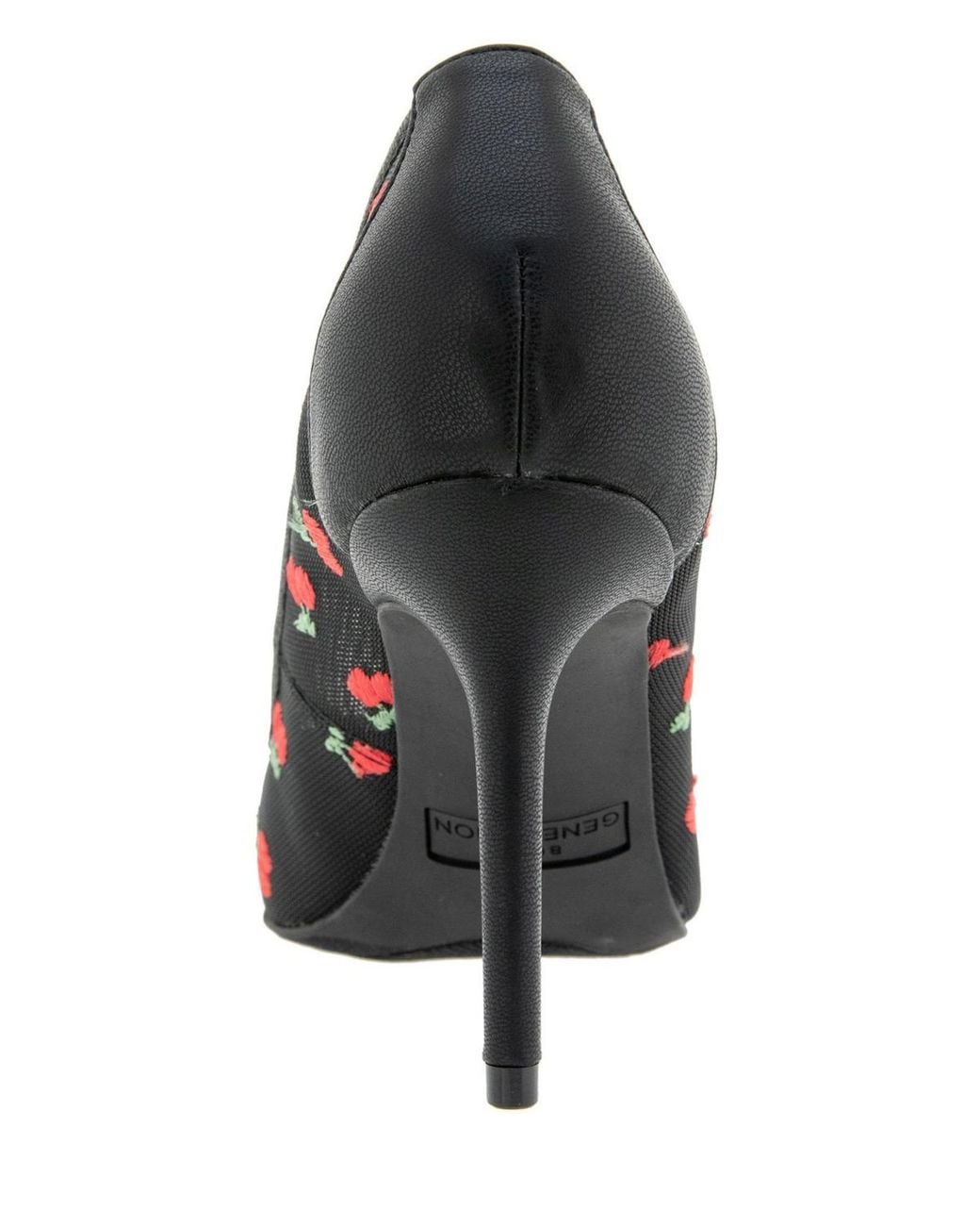 BCBGeneration Black Bissha Pump