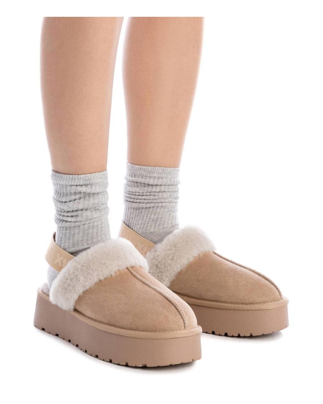 Xti Natural Winter Suede Clogs By