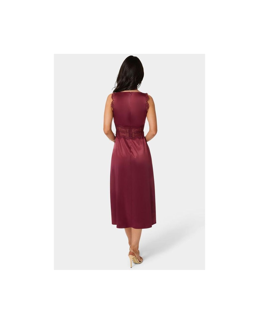 Bebe Satin Lace Insert Midi Dress in Red | Lyst