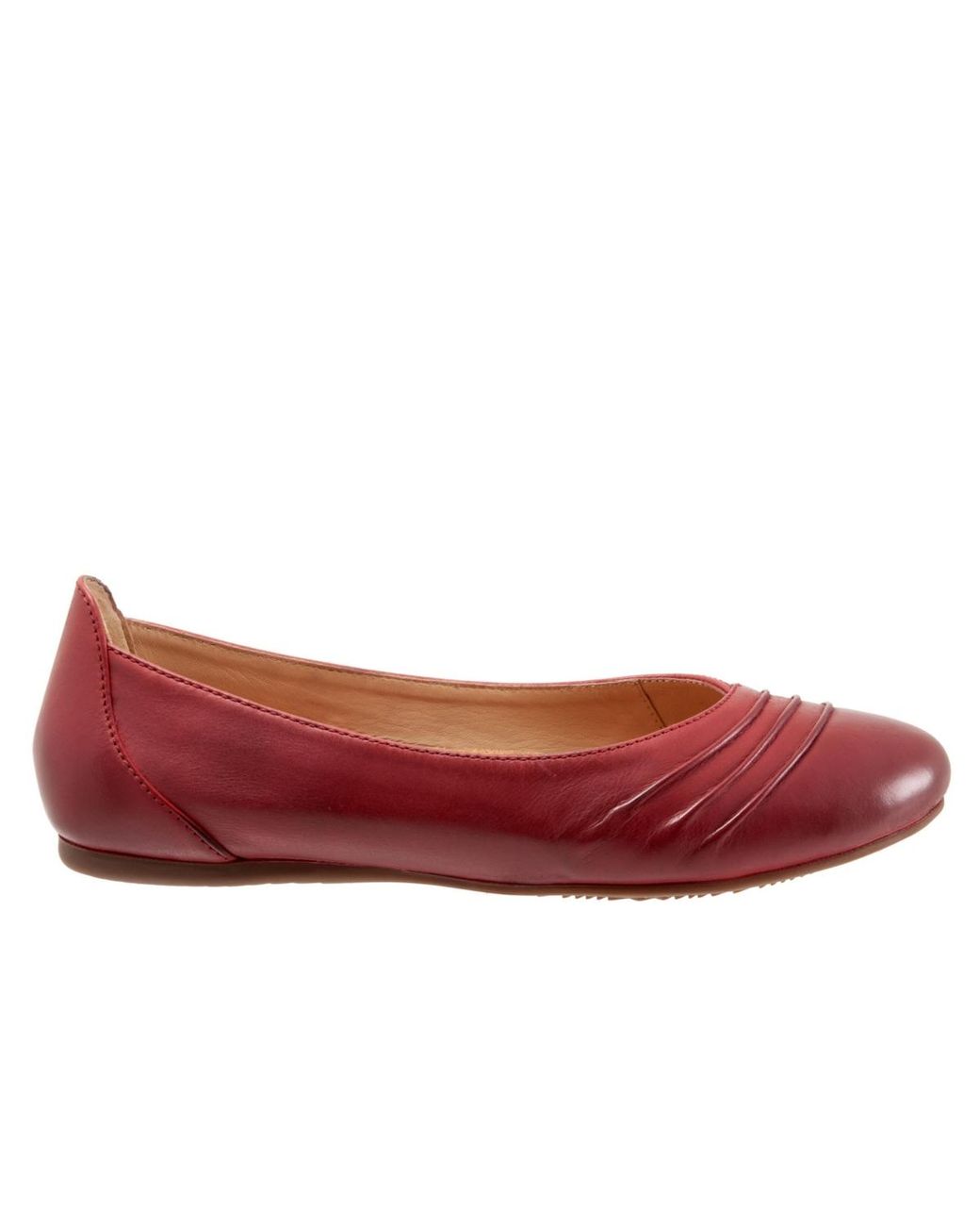 Softwalk® Red Safi Flat