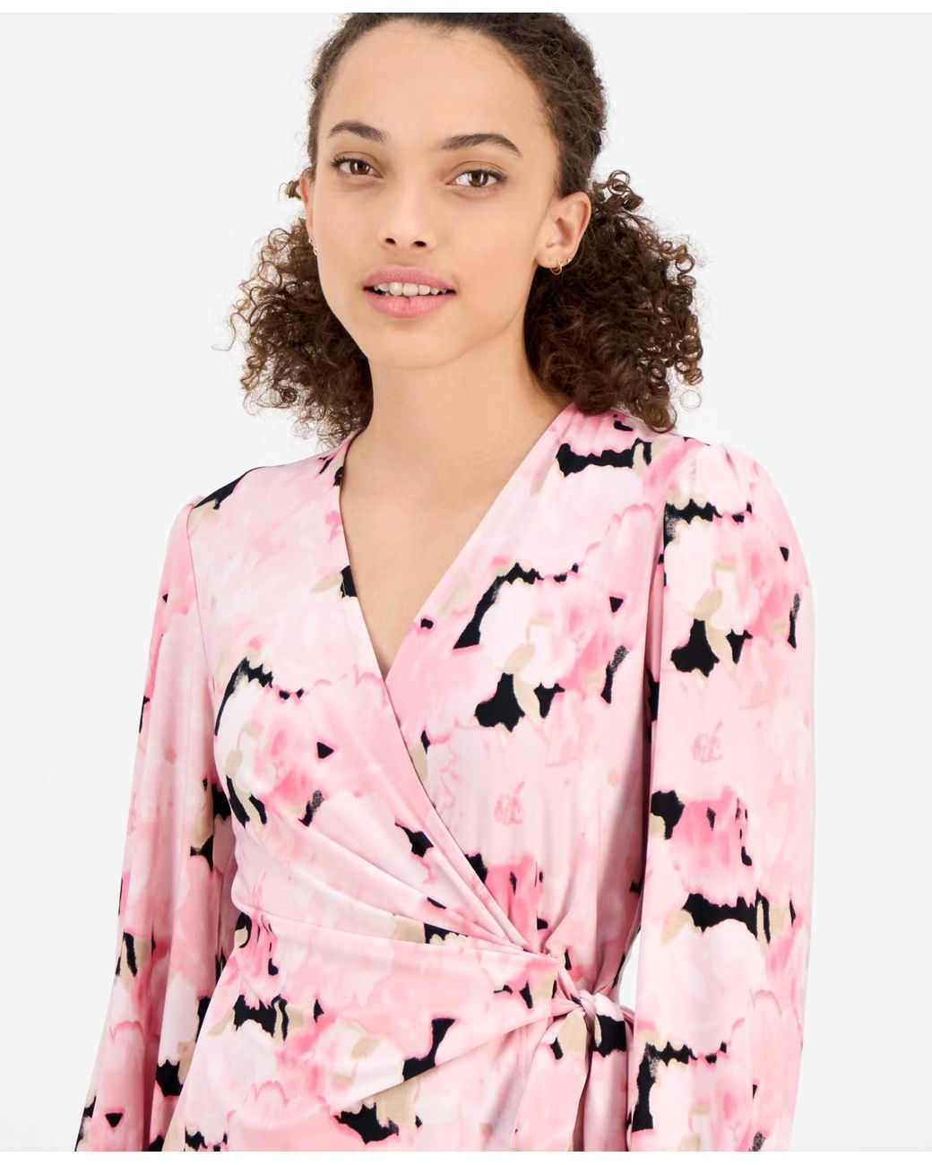 売れ筋商品|||アンクライン カットソー トップス レディース Petite Watercolor-Print Smocked-Cuff Wrap Top Peony Pink Multi Anne Klein Petite Watercolor-print Smocked-cuff Wrap Top in