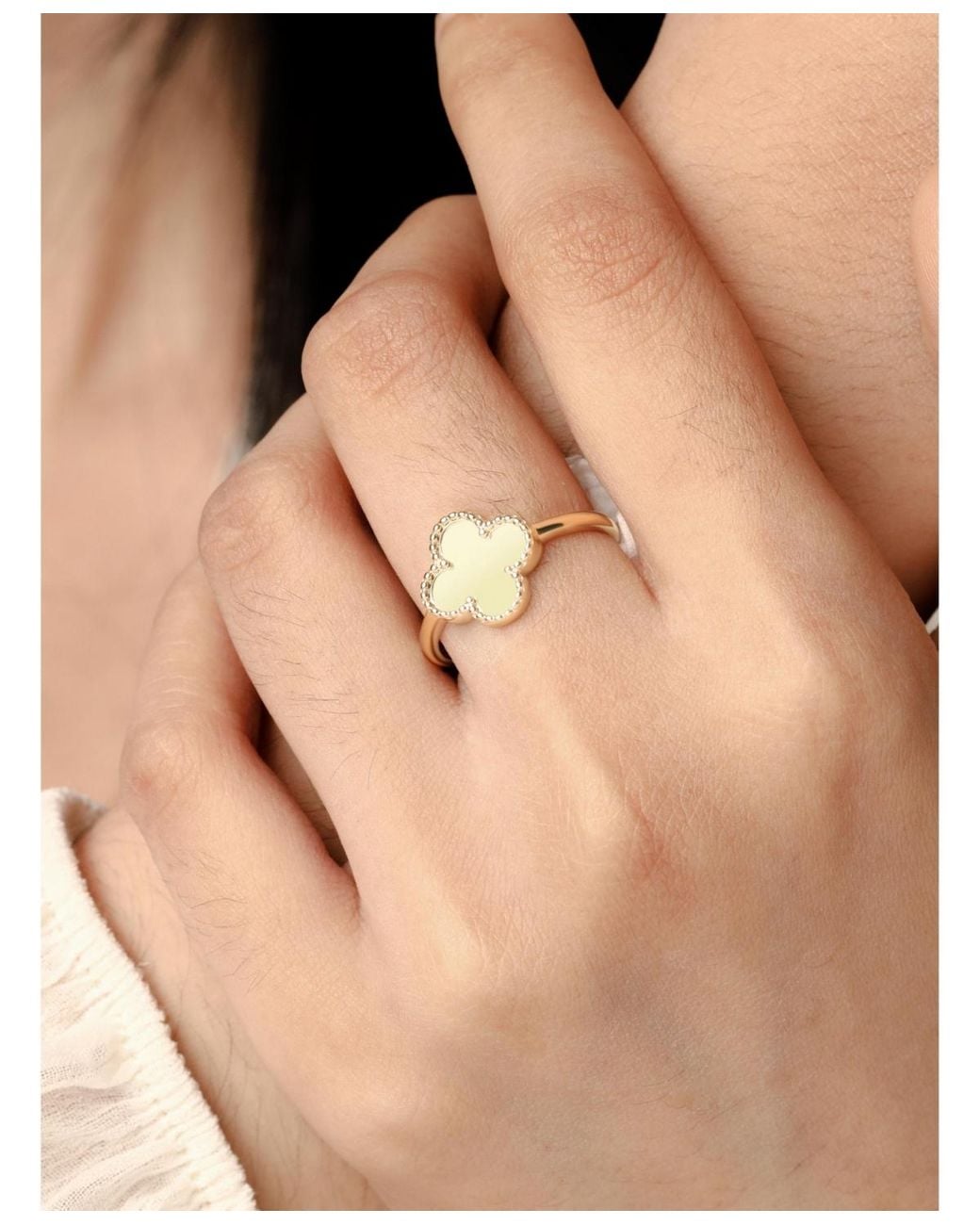 DEVATA Metallic Clover Ring