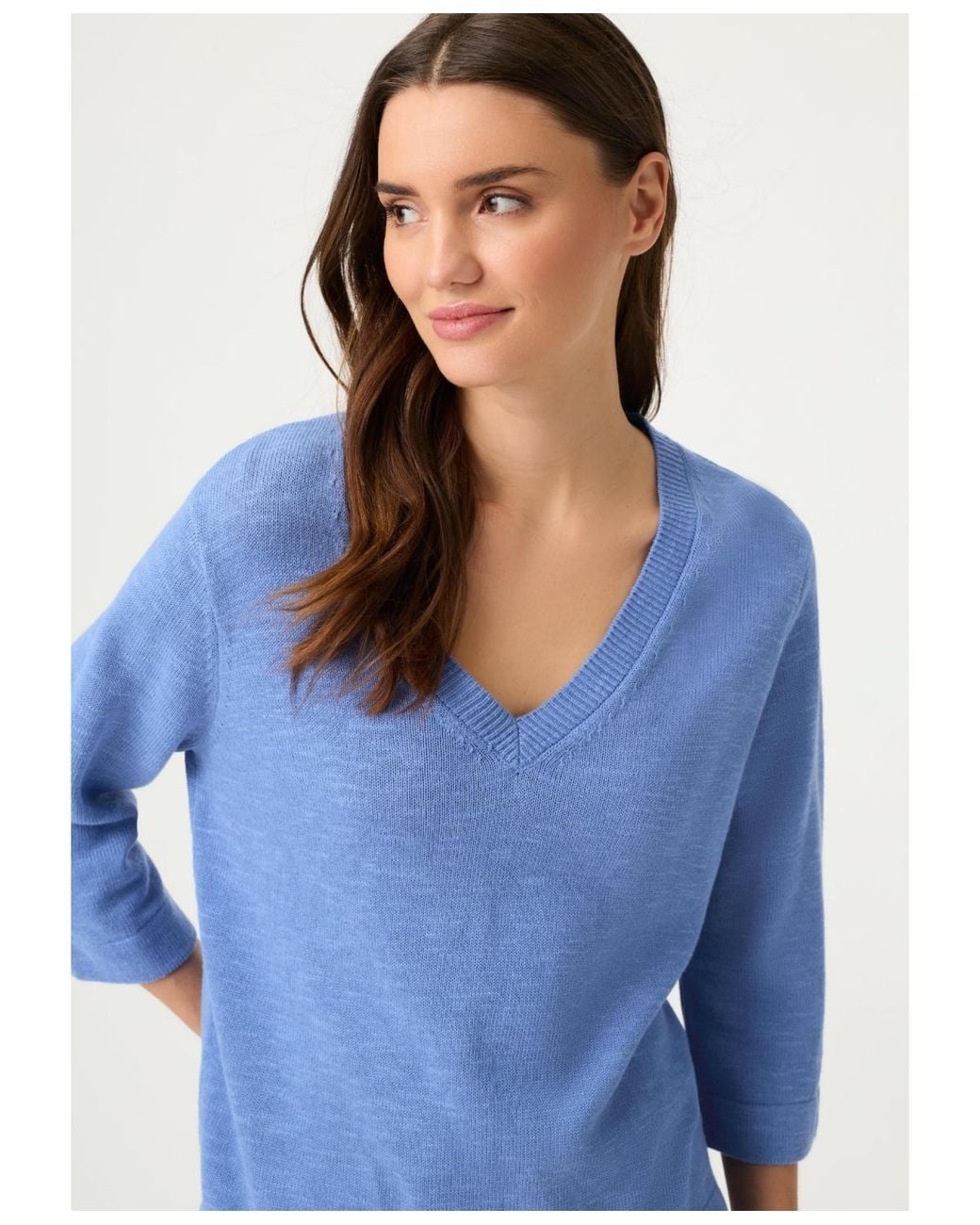 Olsen Blue Solid V-neck Sweater