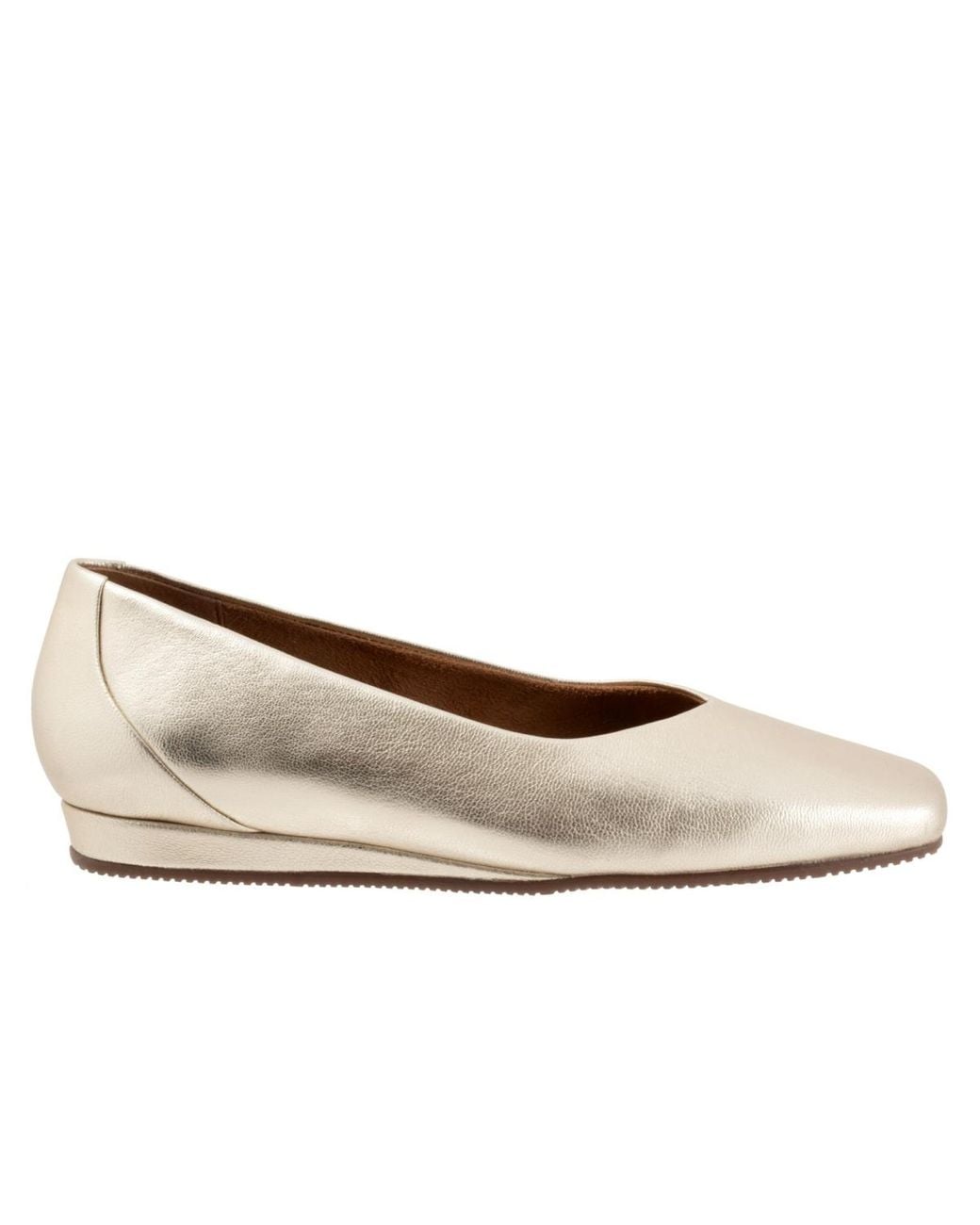 Softwalk® White Vellore Flat